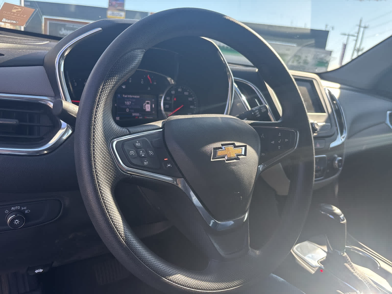 Thumbnail: 2020 Chevrolet Equinox - 10