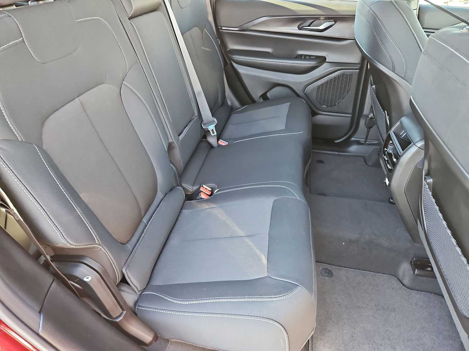 Thumbnail: 2026 Jeep Grand Cherokee - 21