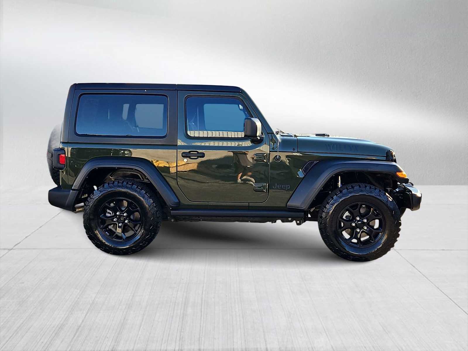 Thumbnail: 2022 Jeep Wrangler - 9