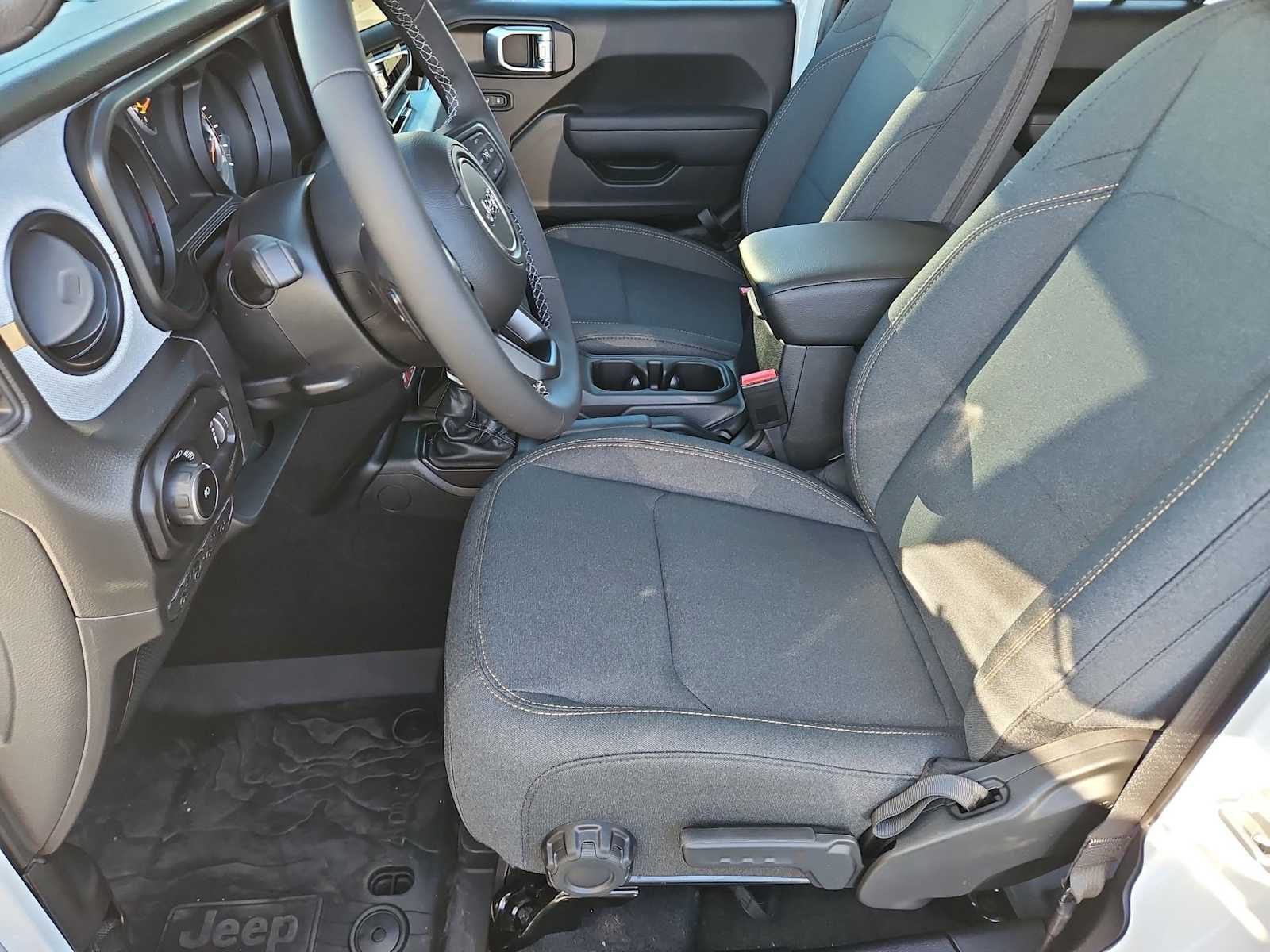 Thumbnail: 2026 Jeep Wrangler - 16