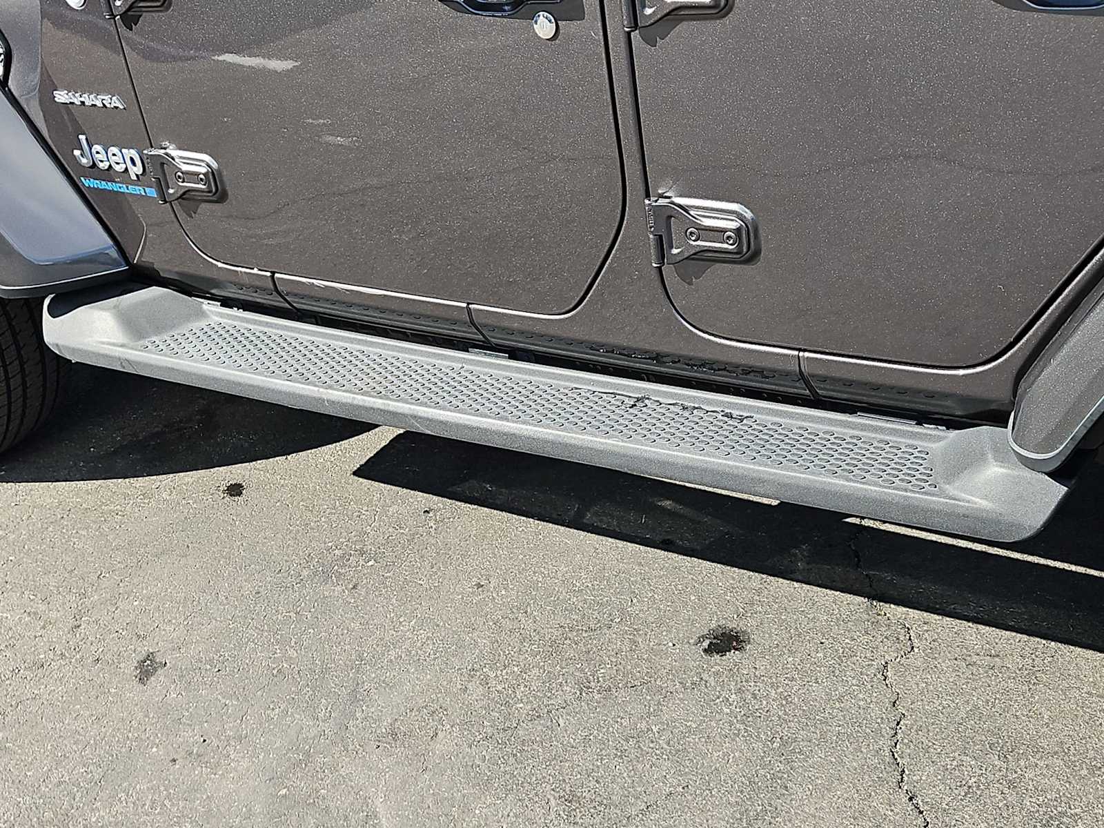 Thumbnail: 2023 Jeep Wrangler - 36