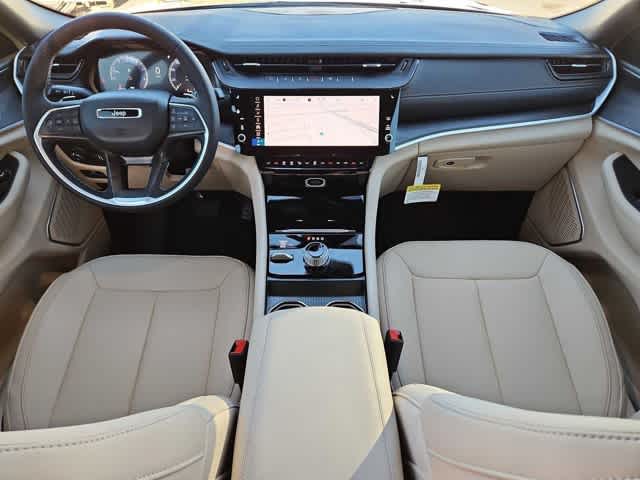 Thumbnail: 2026 Jeep Grand Cherokee - 16