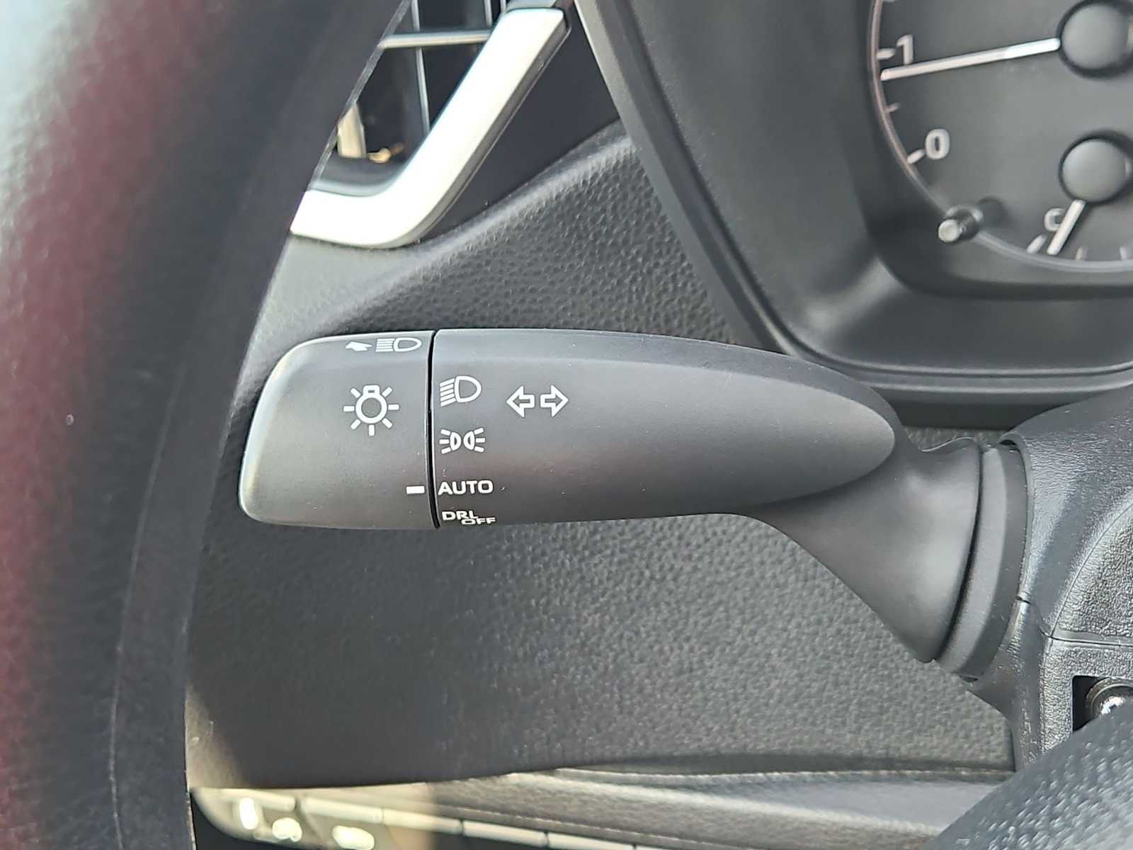 Thumbnail: 2025 Toyota Corolla - 25