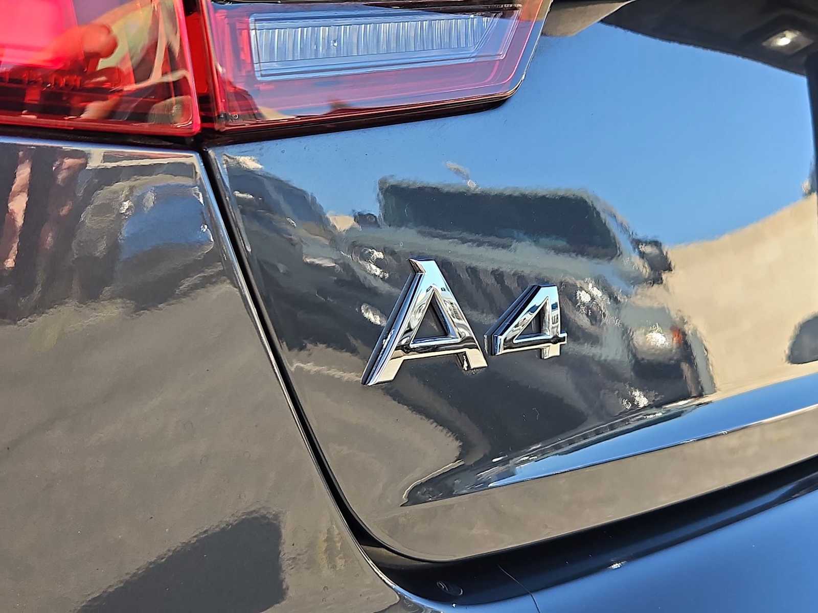 Thumbnail: 2018 Audi A4 - 12