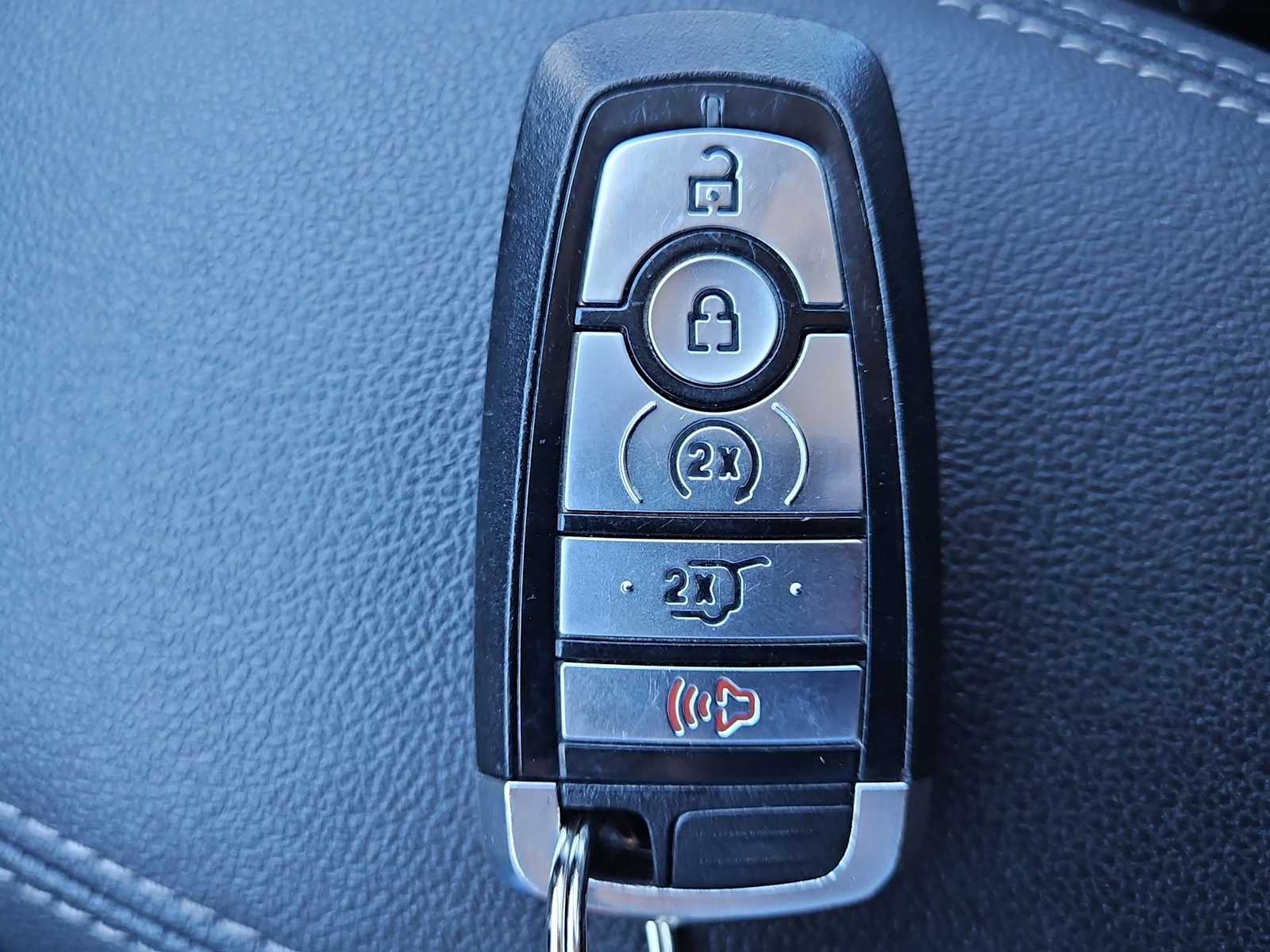 Thumbnail: 2020 Ford Escape - 32