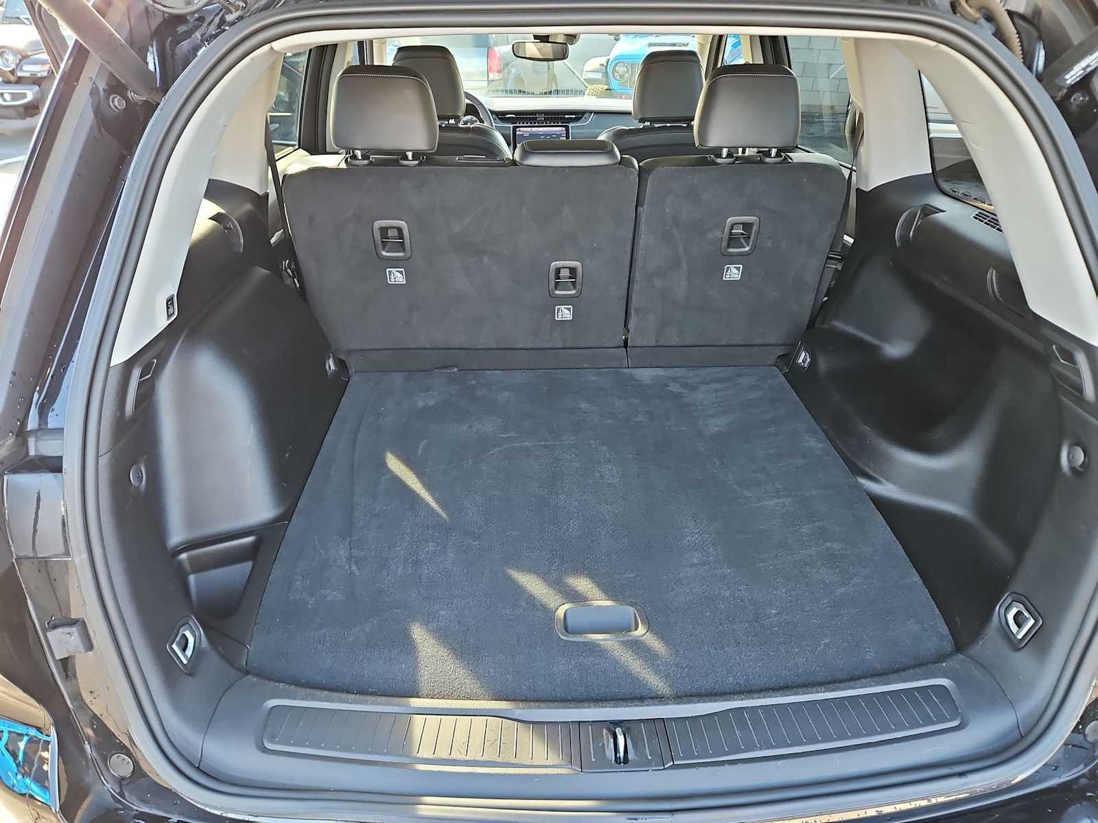 Thumbnail: 2023 Jeep Grand Cherokee - 33