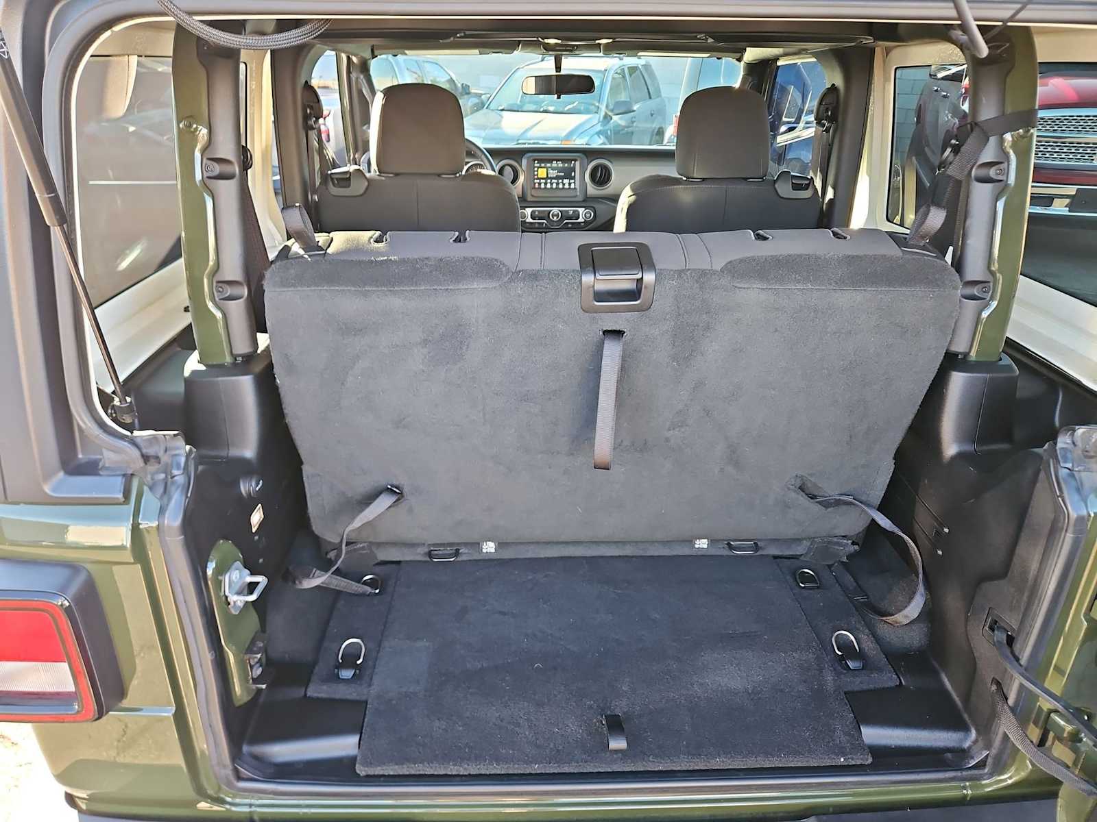 Thumbnail: 2022 Jeep Wrangler - 30