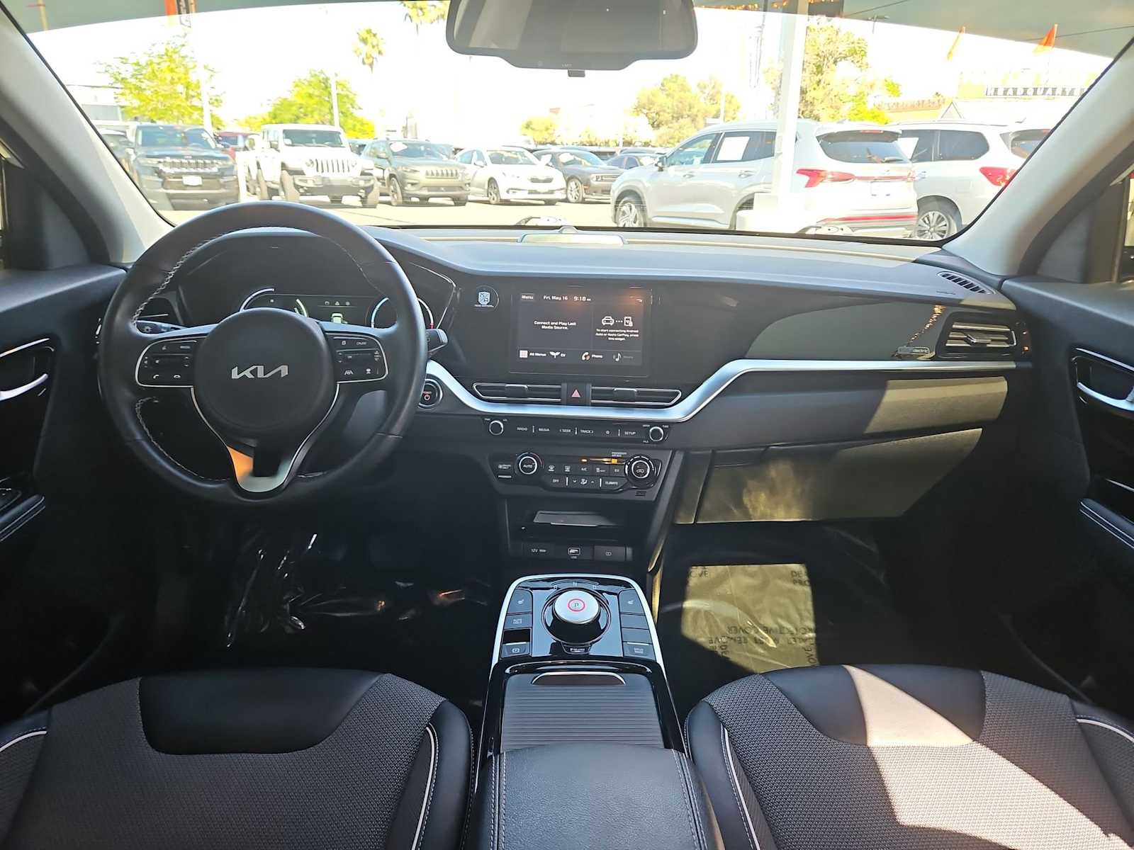 2022 Kia Niro S 14
