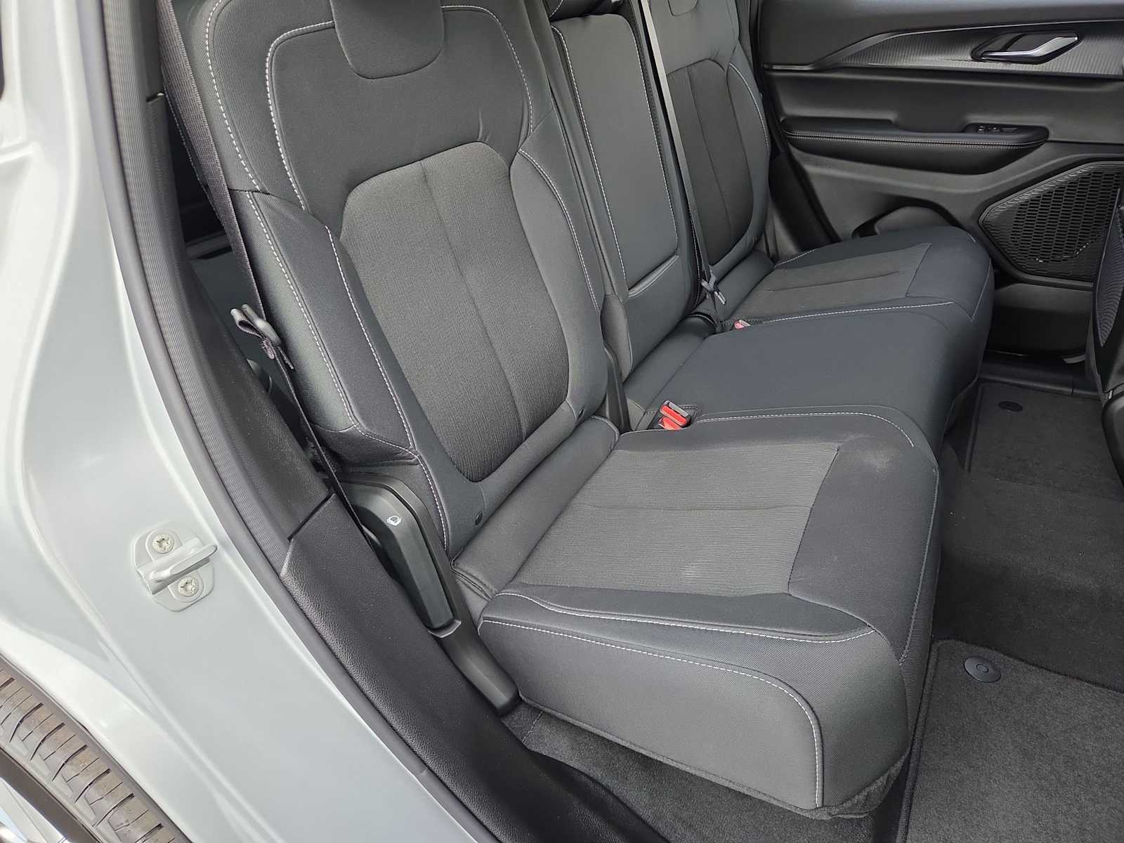 Thumbnail: 2025 Jeep Grand Cherokee - 21