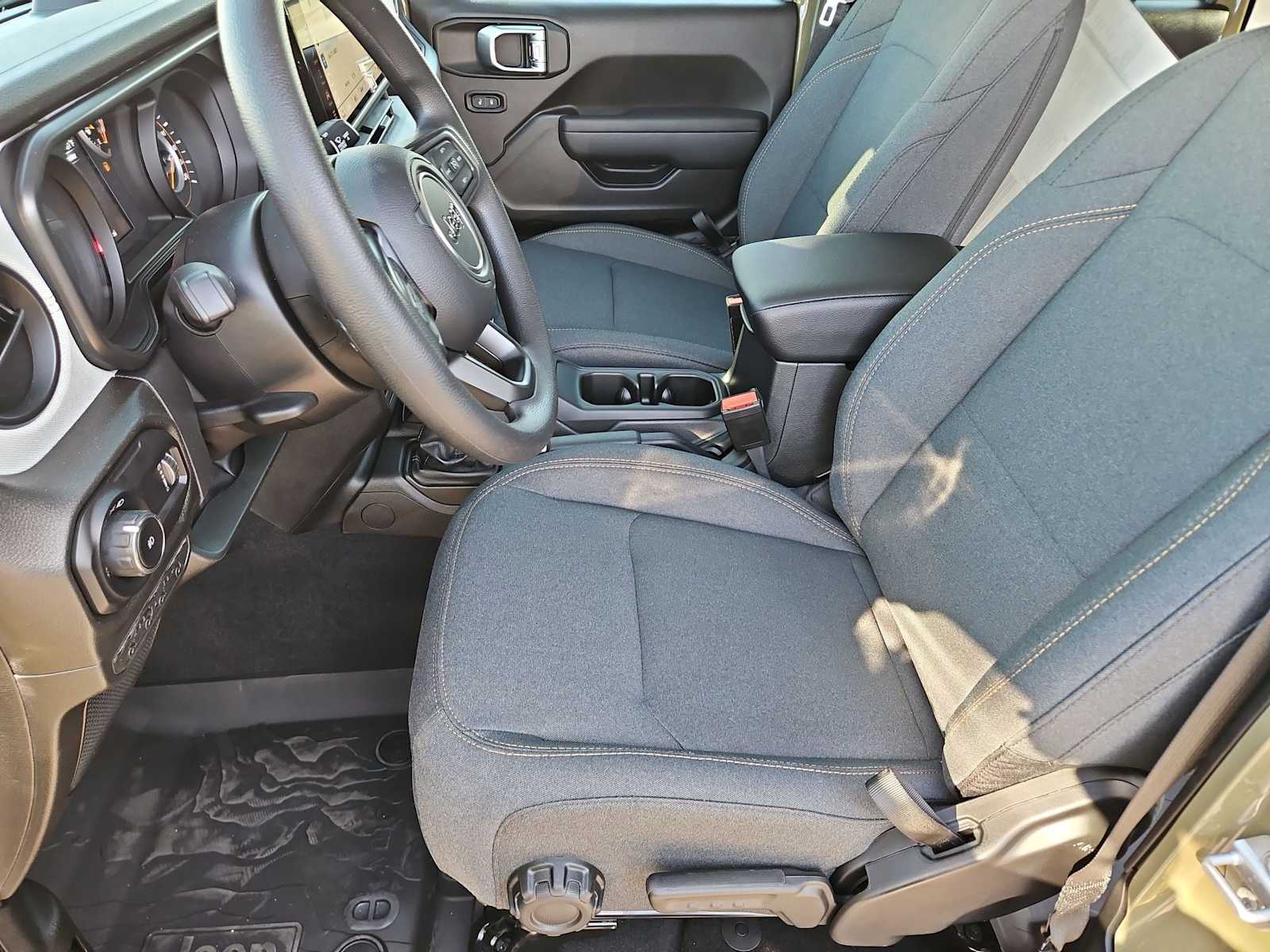 Thumbnail: 2026 Jeep Wrangler - 16