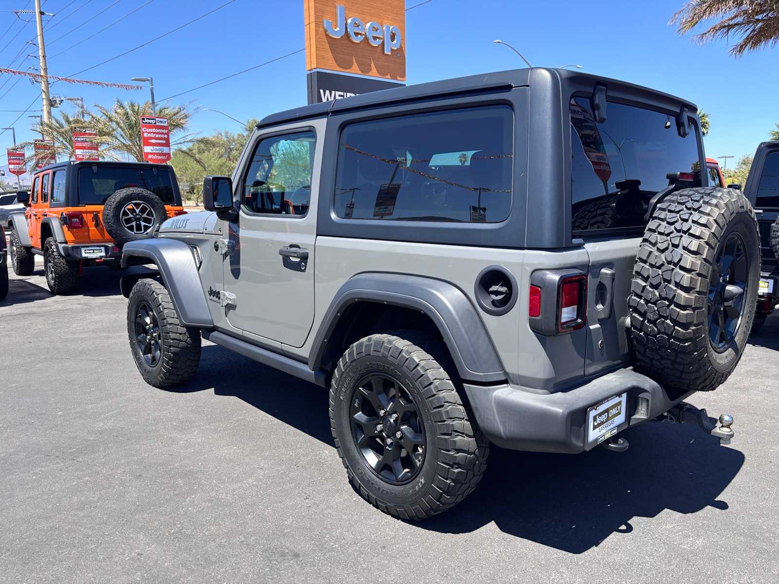 Thumbnail: 2021 Jeep Wrangler - 7
