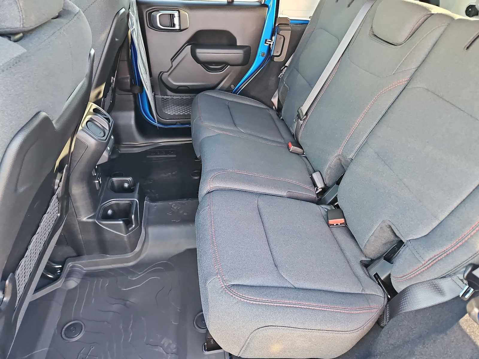 Thumbnail: 2026 Jeep Wrangler - 18