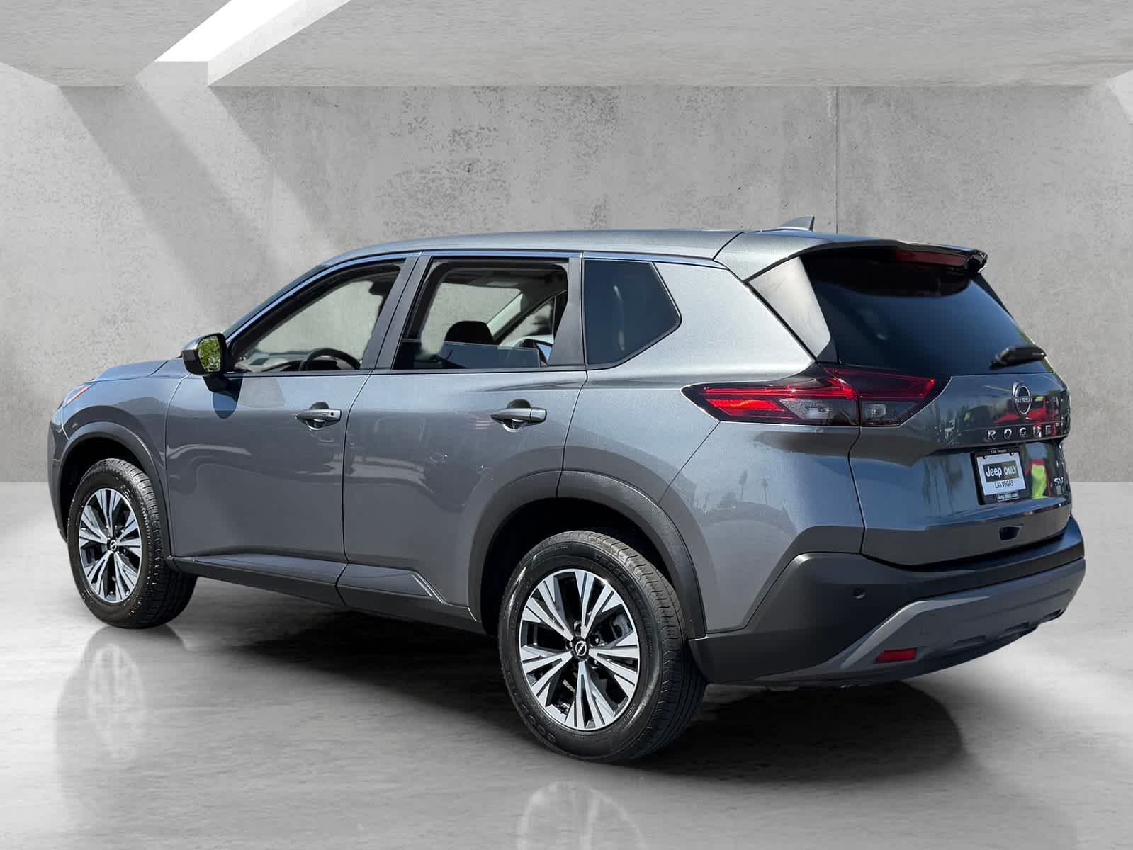 Thumbnail: 2023 Nissan Rogue - 3