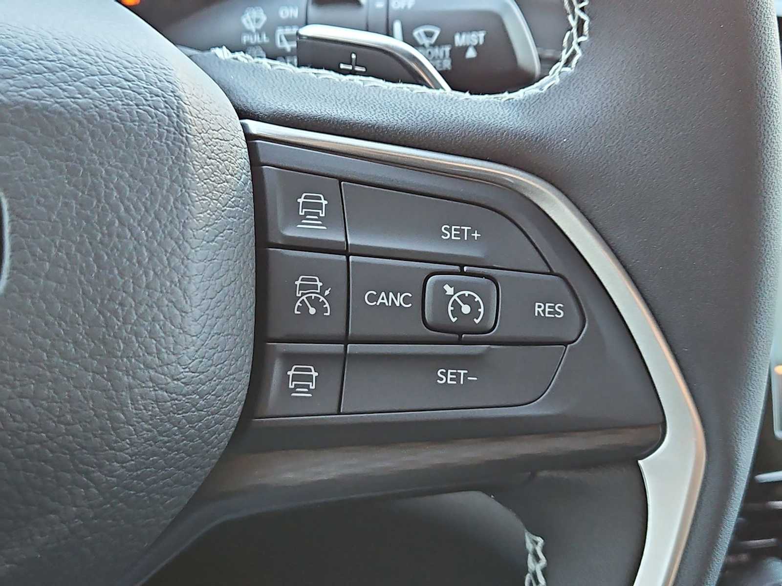 Thumbnail: 2026 Jeep Grand Cherokee - 25