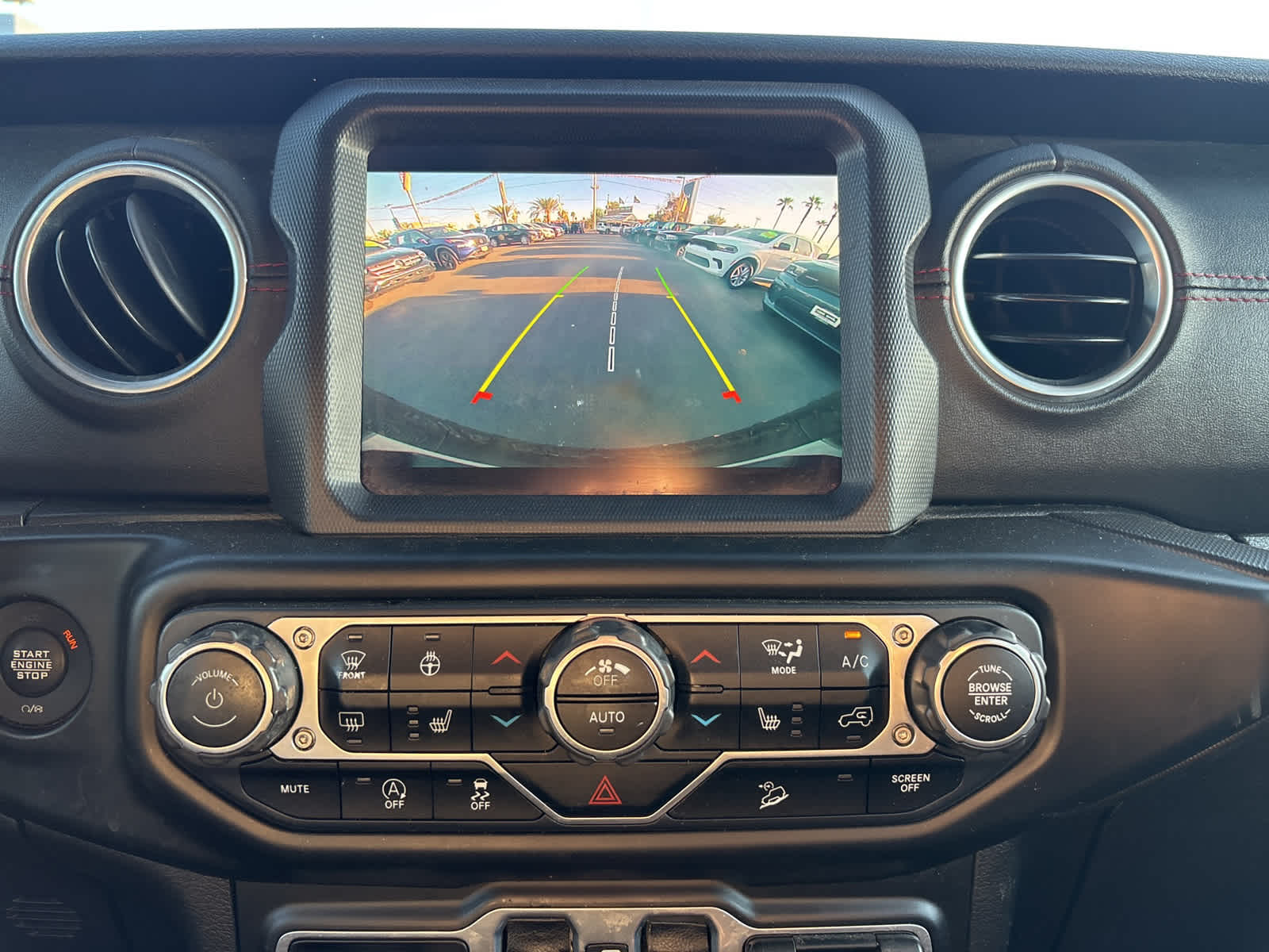 Thumbnail: 2020 Jeep Wrangler - 15