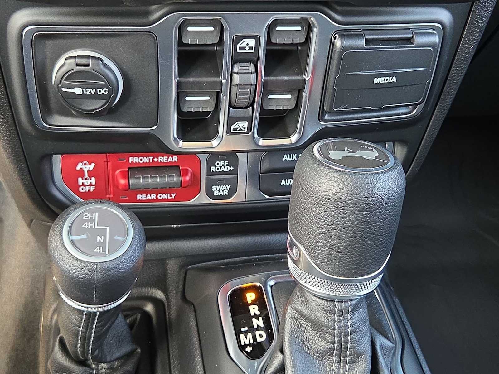 Thumbnail: 2025 Jeep Wrangler - 32