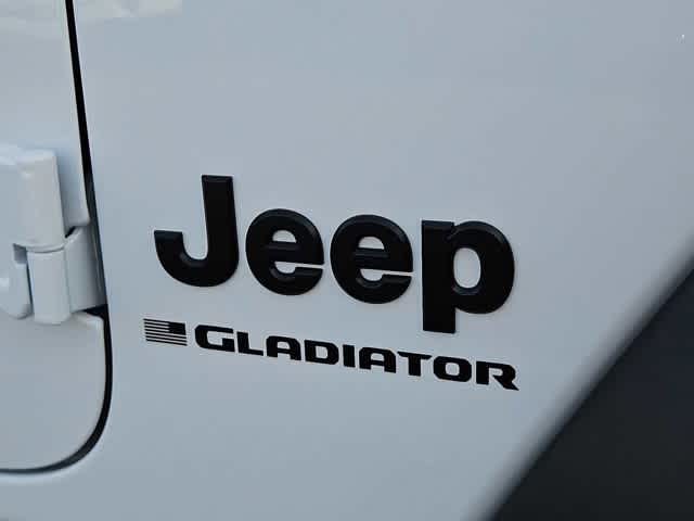 Thumbnail: 2026 Jeep Gladiator - 12