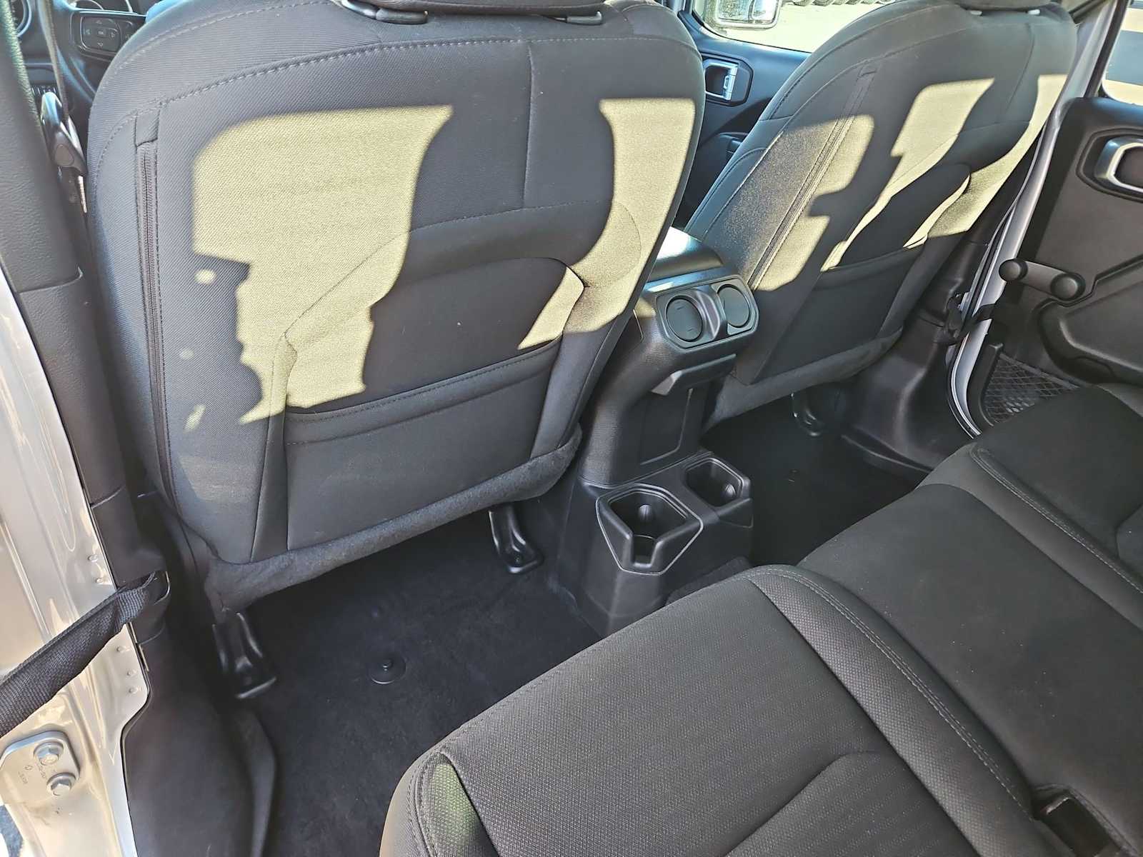 Thumbnail: 2022 Jeep Gladiator - 17