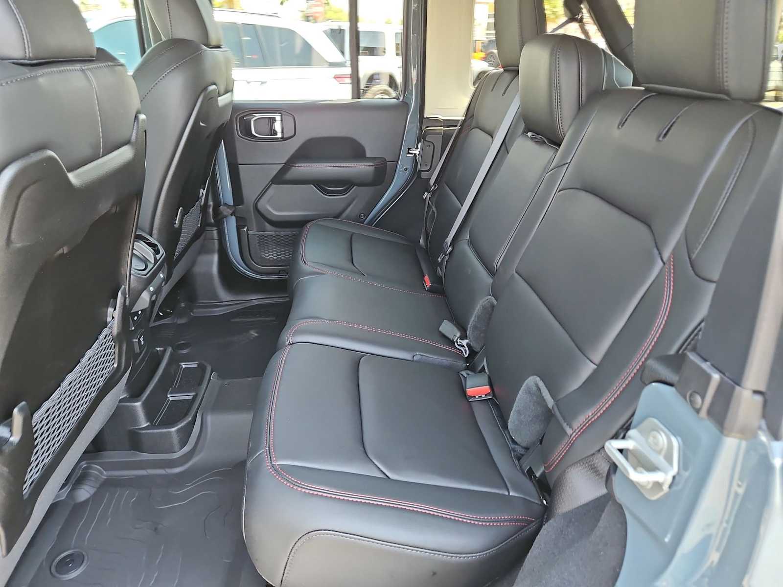 Thumbnail: 2025 Jeep Wrangler - 18