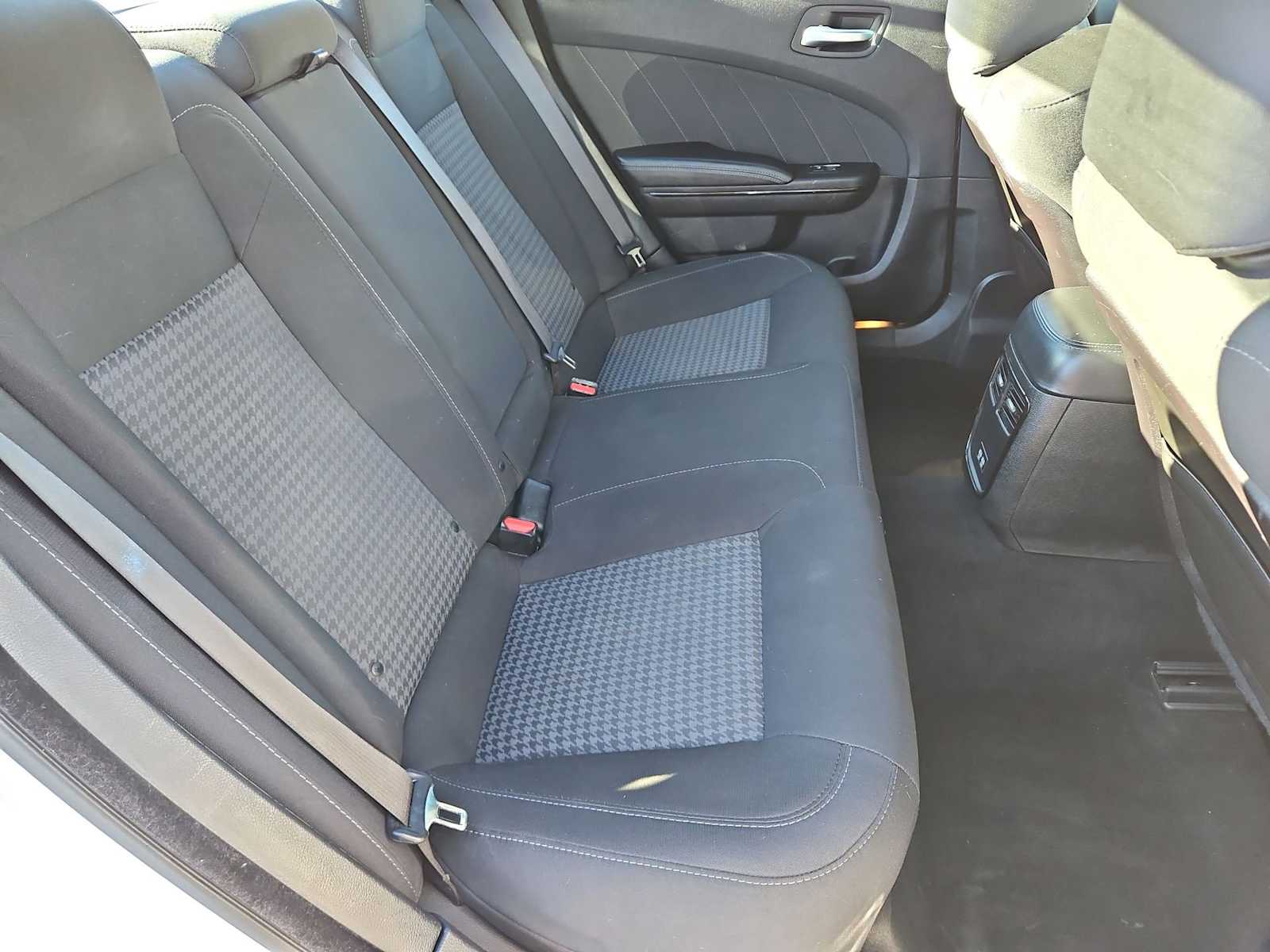 Thumbnail: 2019 Dodge Charger - 21