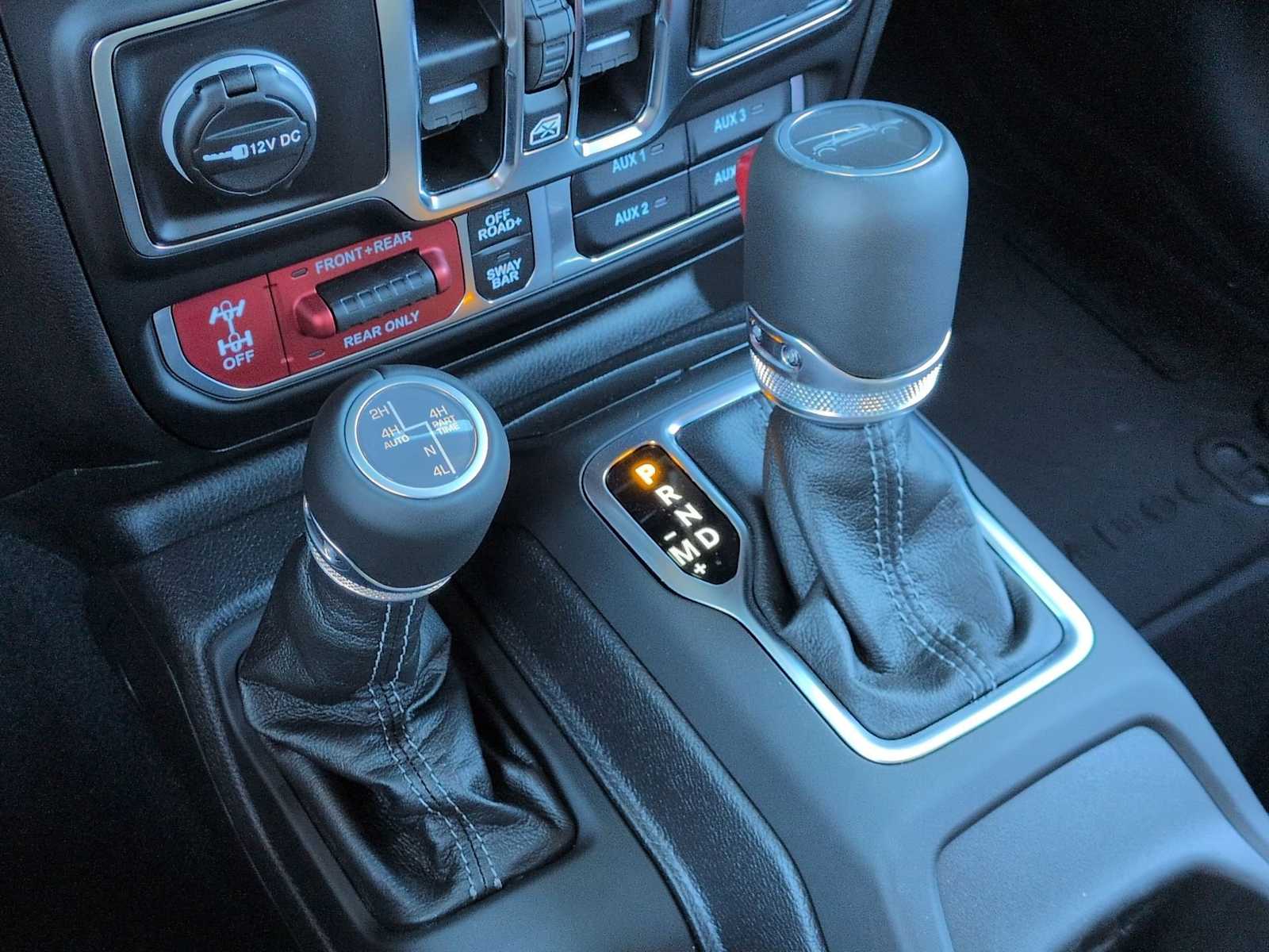 Thumbnail: 2025 Jeep Gladiator - 33