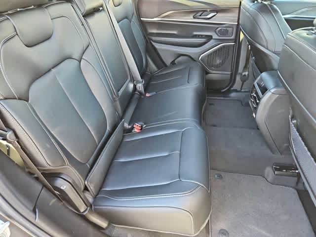Thumbnail: 2026 Jeep Grand Cherokee - 22