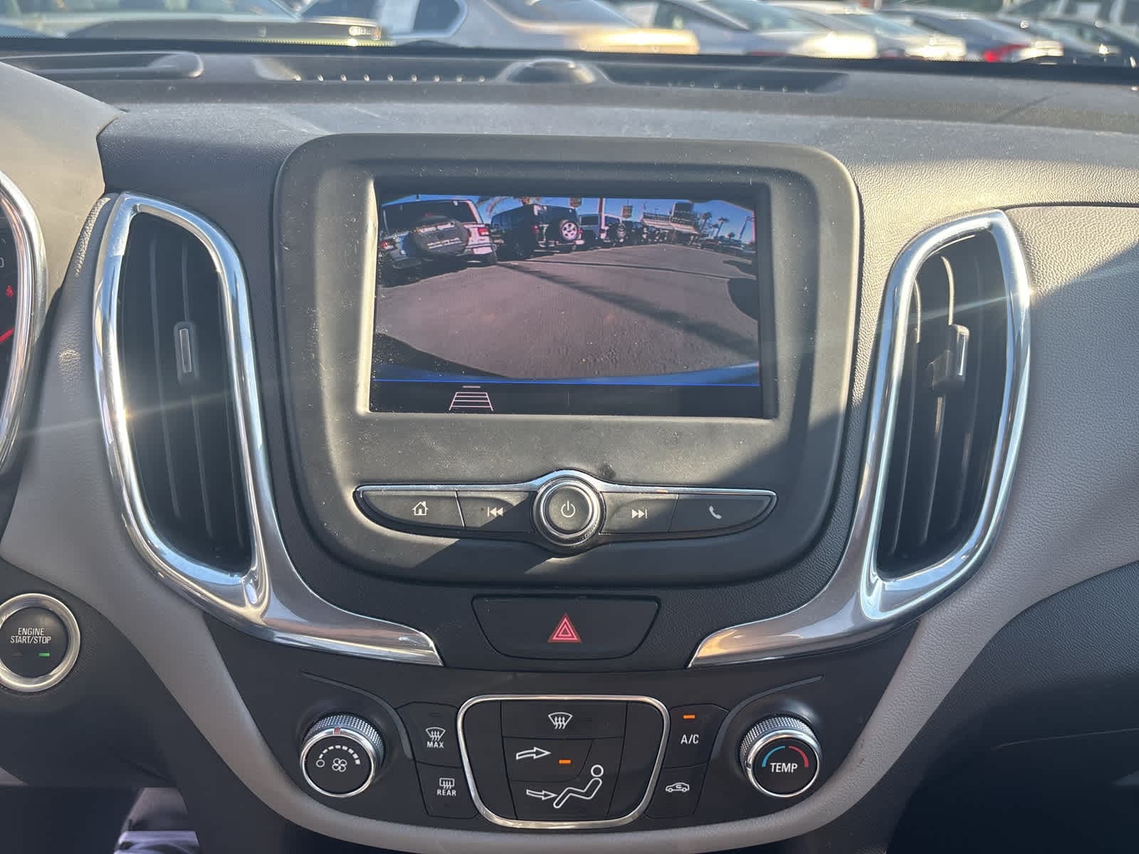 Thumbnail: 2020 Chevrolet Equinox - 15