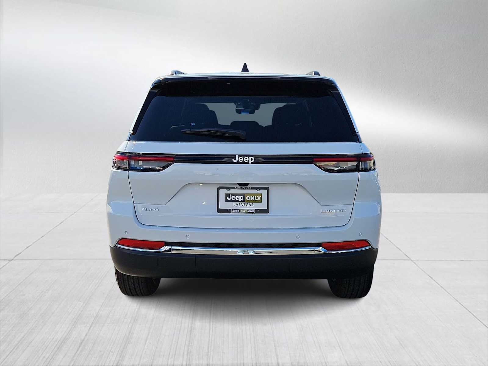 Thumbnail: 2026 Jeep Grand Cherokee - 7