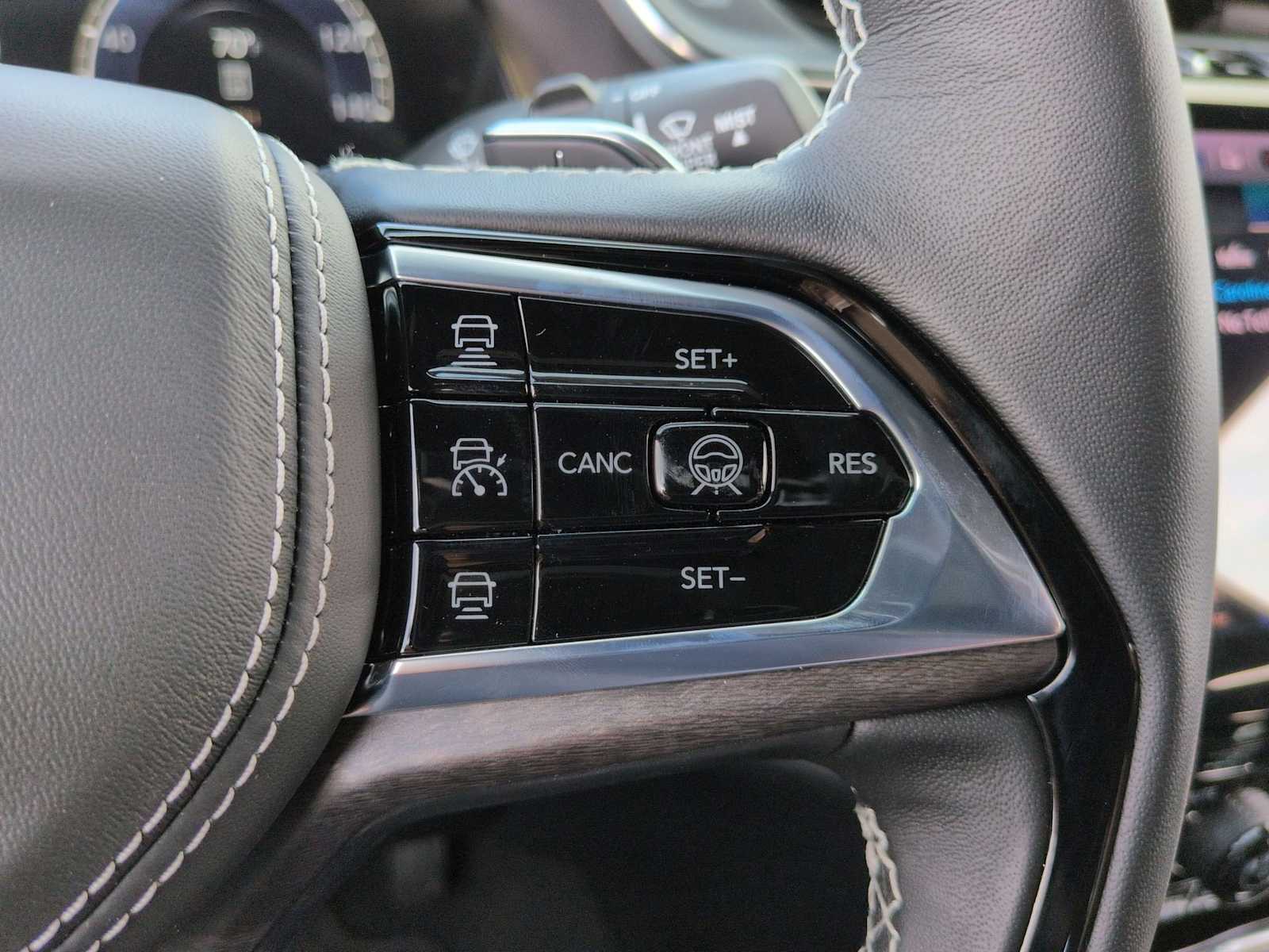 Thumbnail: 2025 Jeep Grand Cherokee - 27