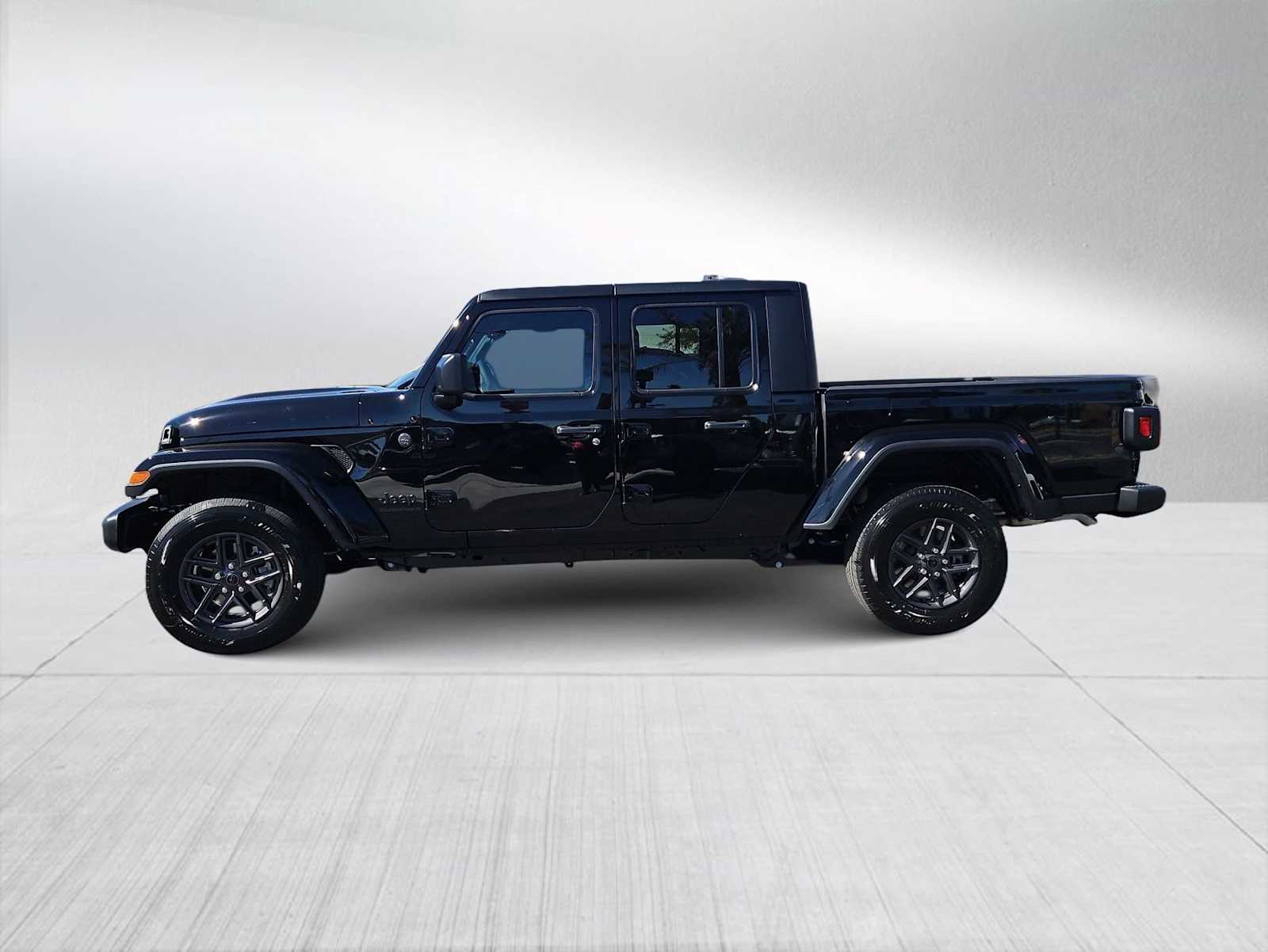 Thumbnail: 2025 Jeep Gladiator - 5