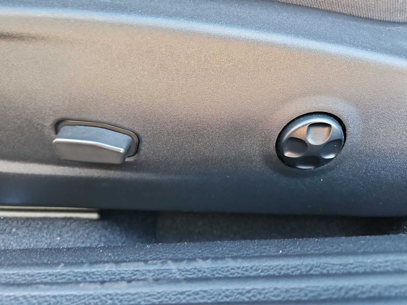 Thumbnail: 2021 Dodge Challenger - 17