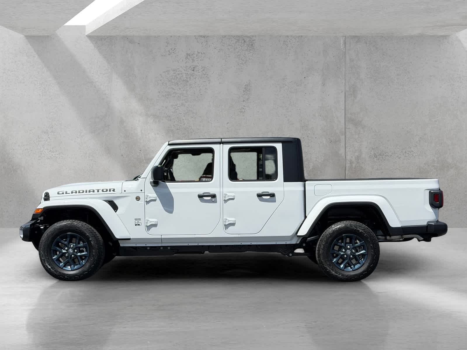 Thumbnail: 2026 Jeep Gladiator - 2