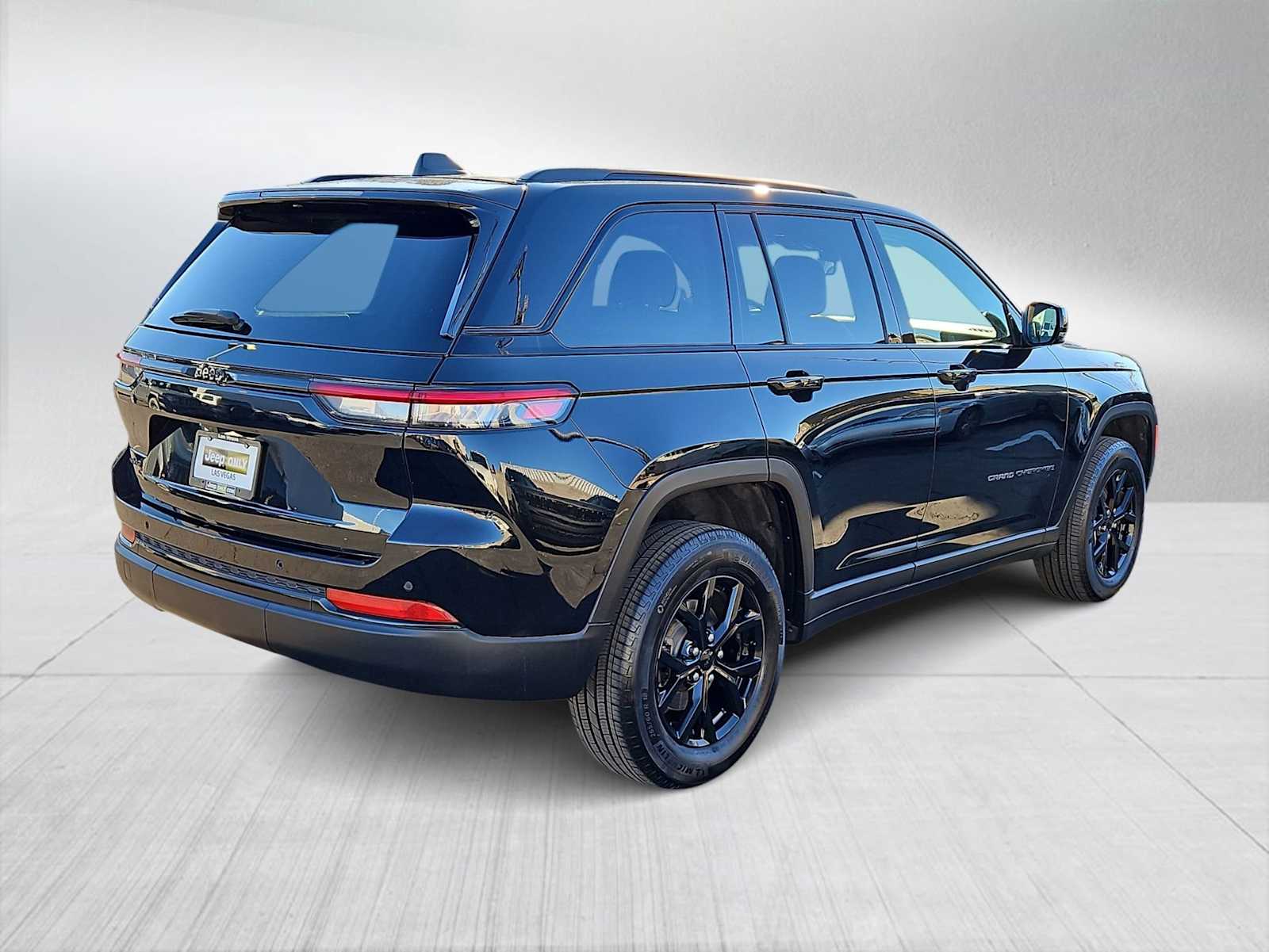 Thumbnail: 2024 Jeep Grand Cherokee - 8