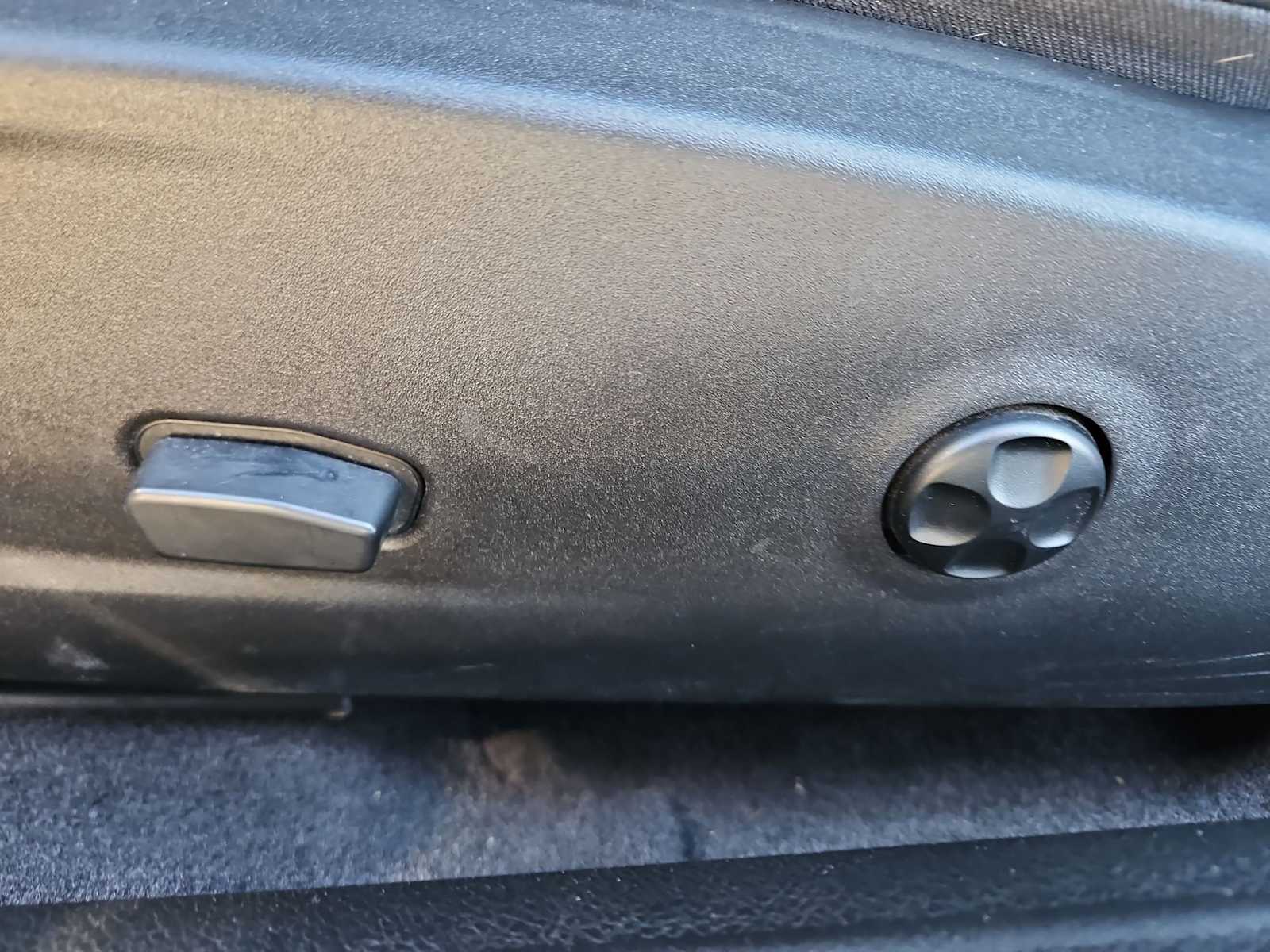 Thumbnail: 2016 Dodge Challenger - 16