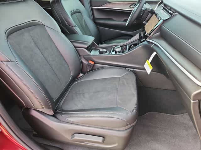 Thumbnail: 2026 Jeep Grand Cherokee - 22