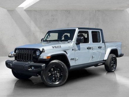2022 Jeep Gladiator Willys Sport Truck