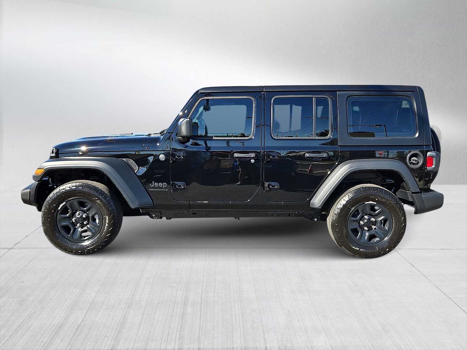 Thumbnail: 2026 Jeep Wrangler - 5