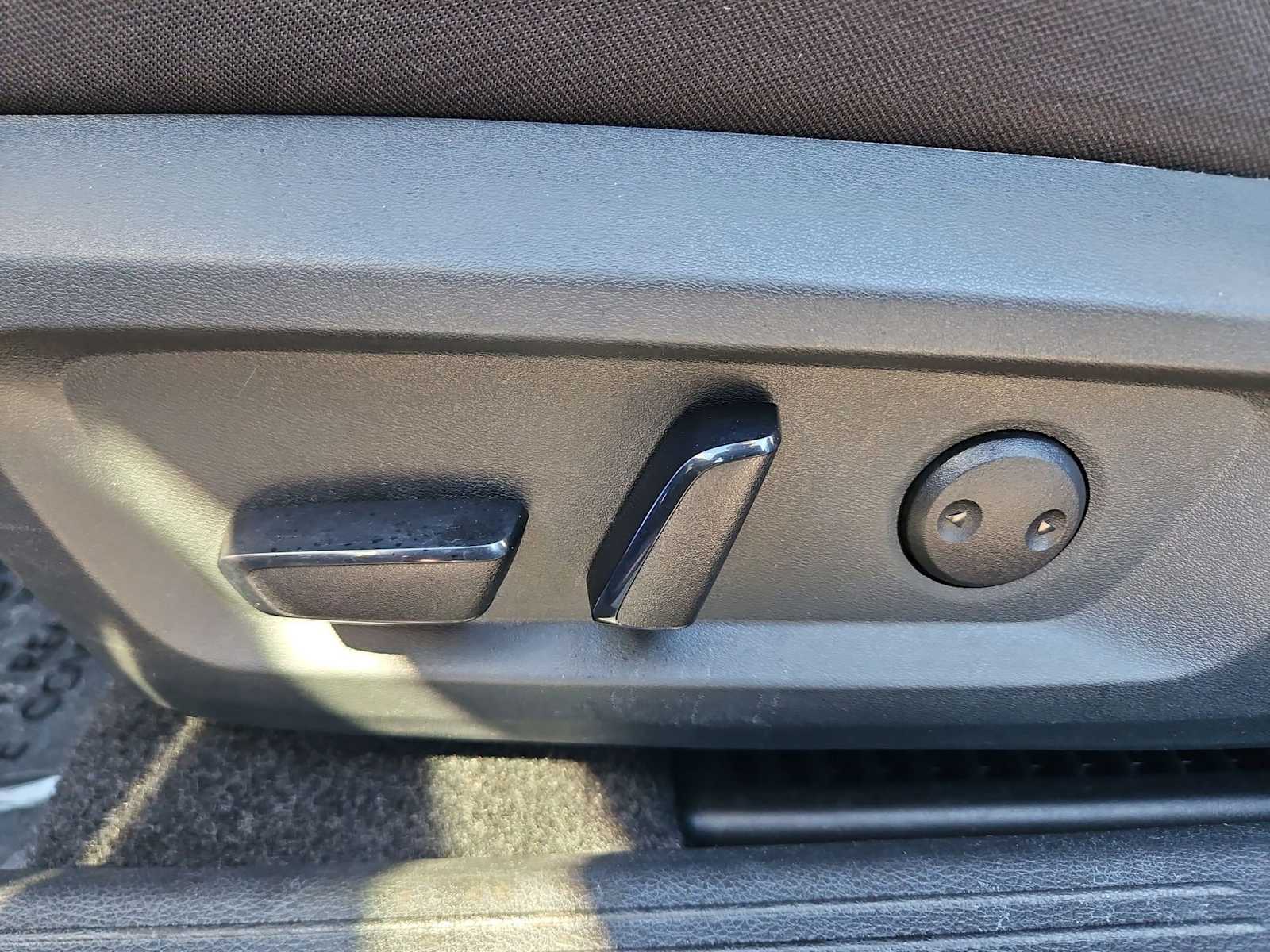 Thumbnail: 2023 Nissan Rogue - 17