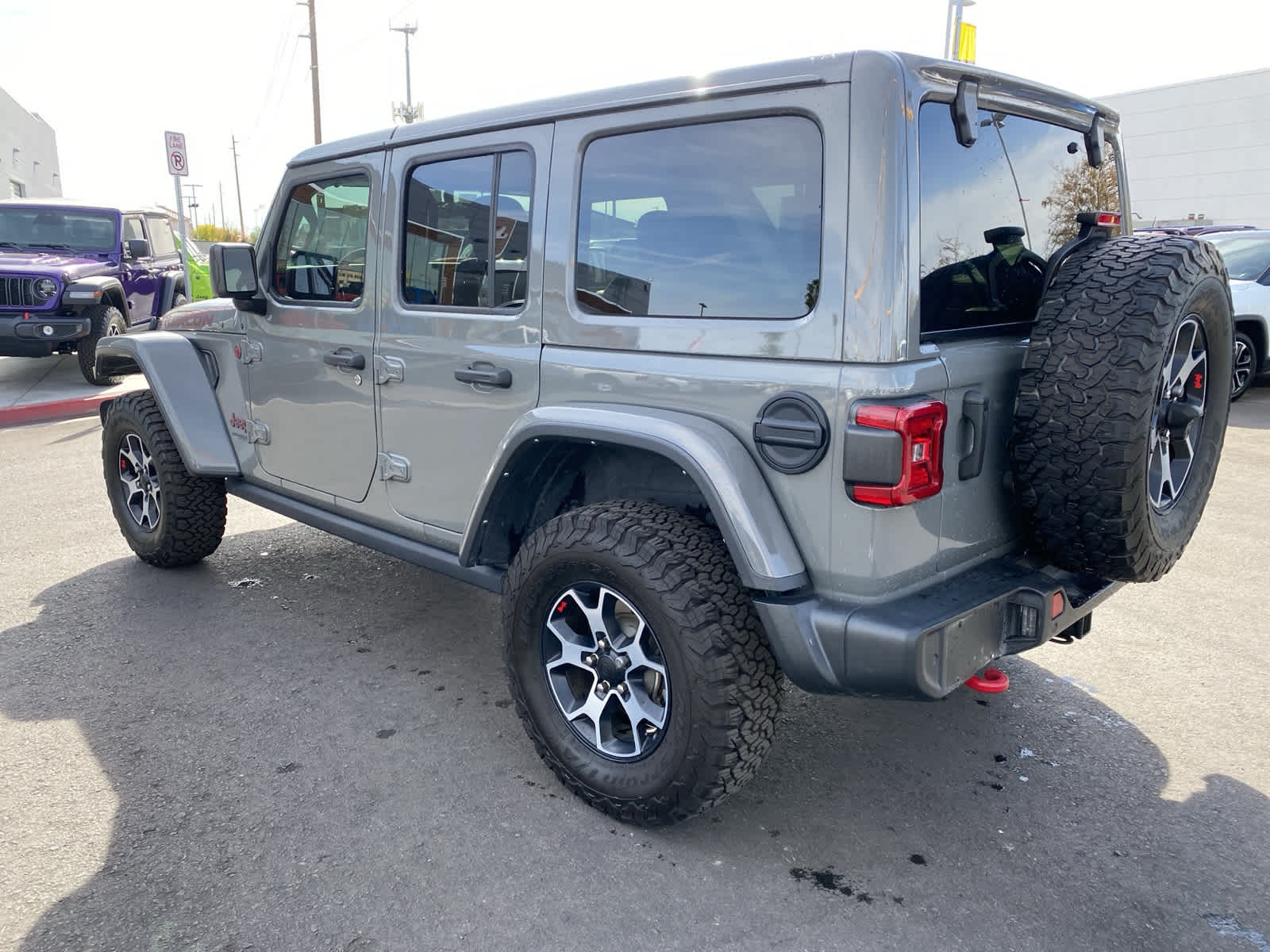 Thumbnail: 2021 Jeep Wrangler - 7