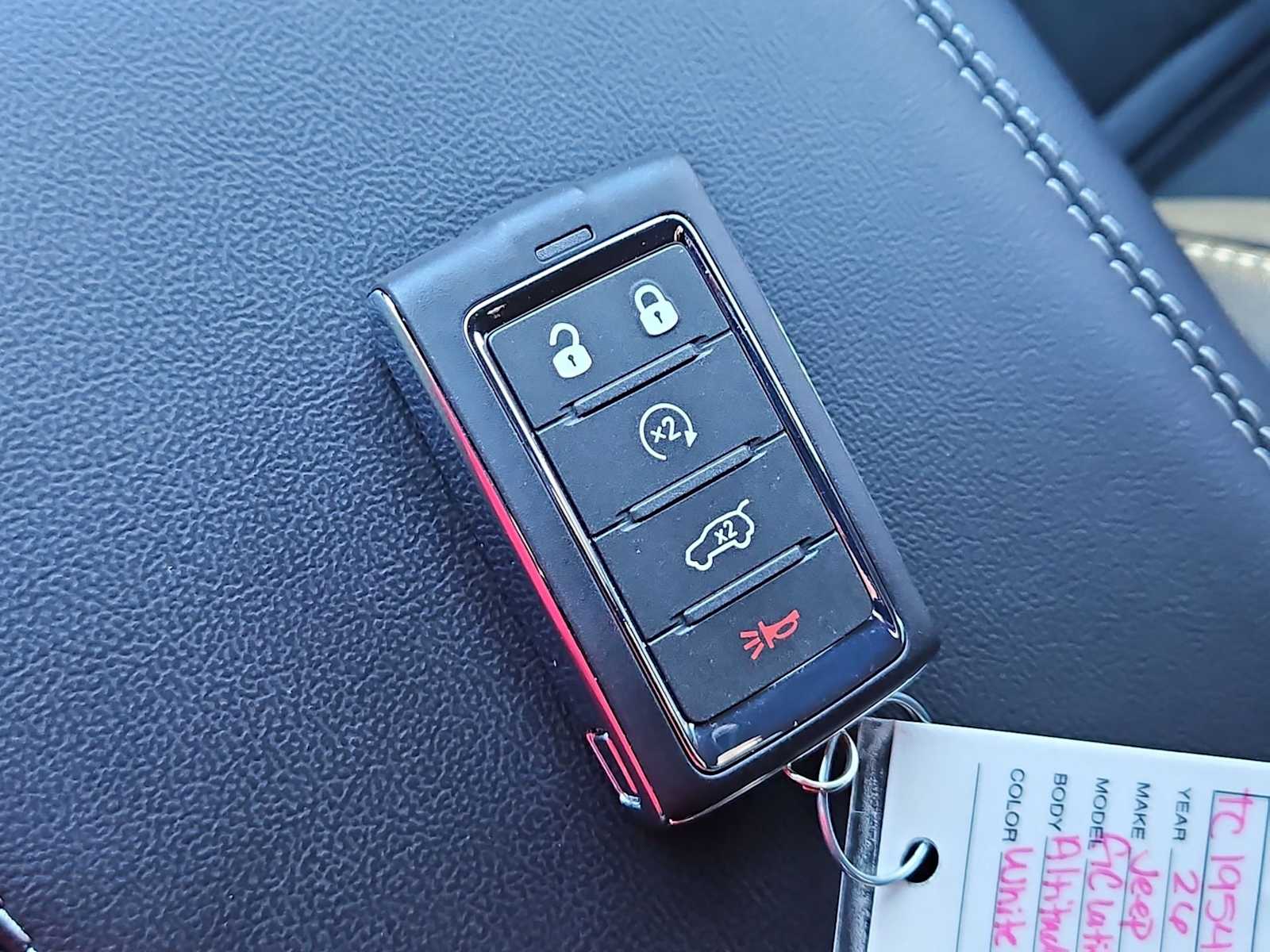 Thumbnail: 2026 Jeep Grand Cherokee - 34