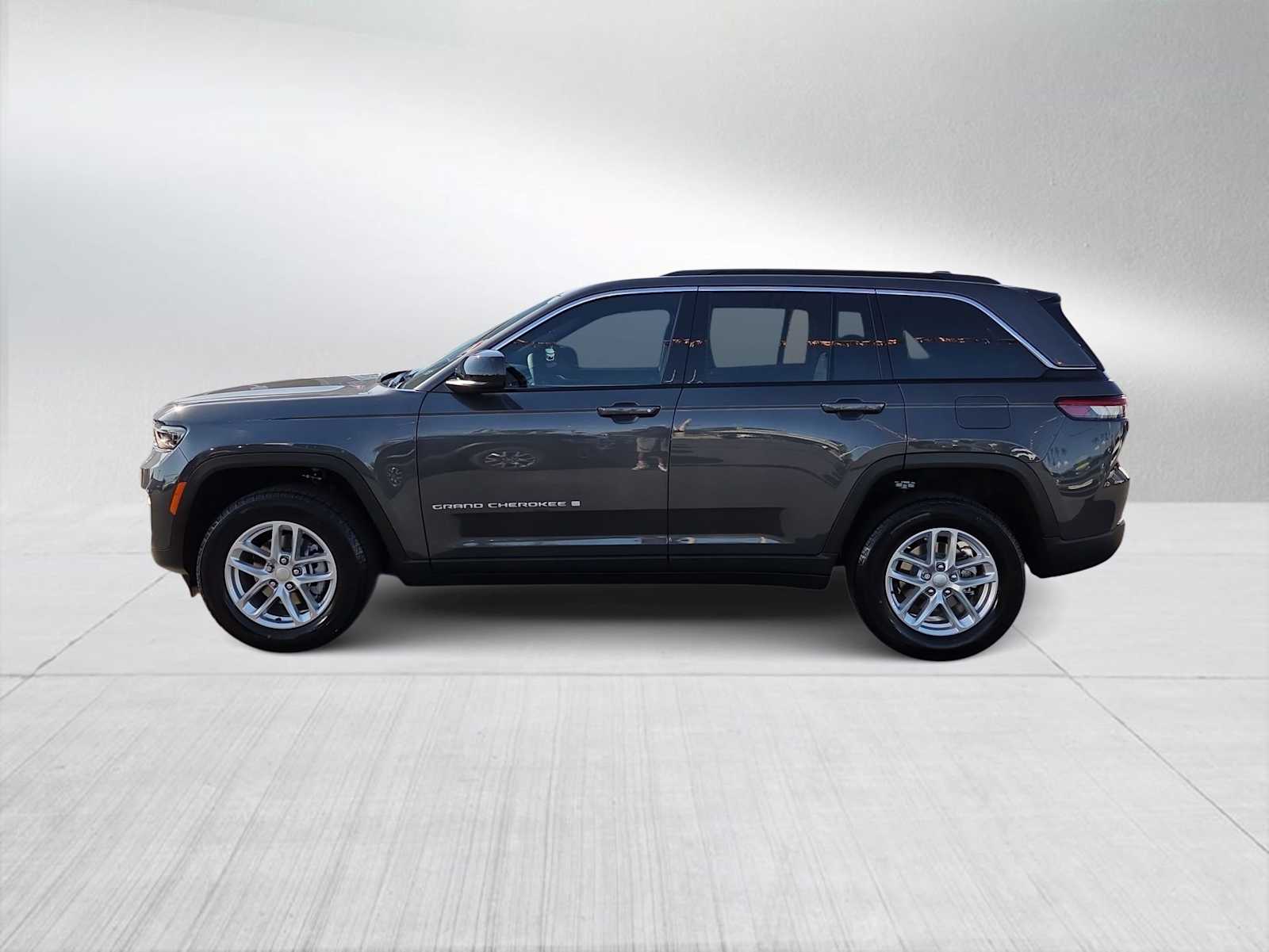 Thumbnail: 2025 Jeep Grand Cherokee - 5