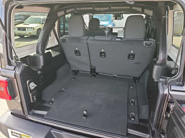Thumbnail: 2026 Jeep Wrangler - 31