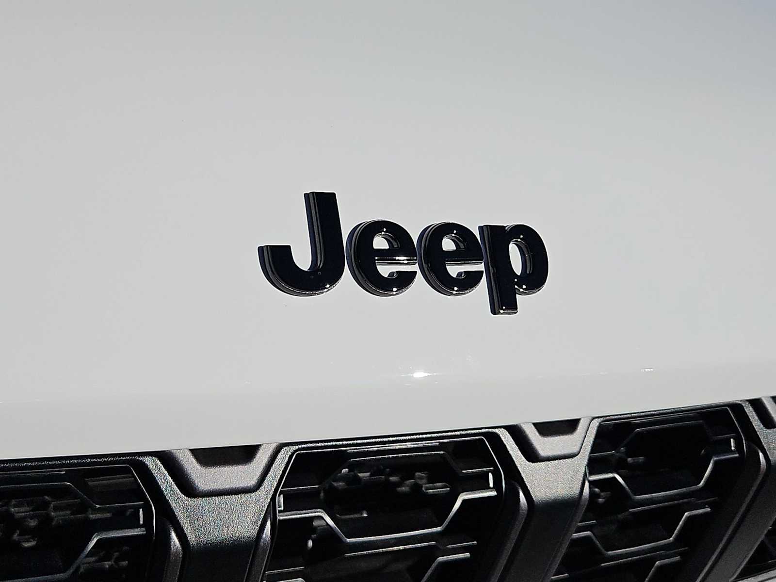 Thumbnail: 2026 Jeep Grand Cherokee - 11