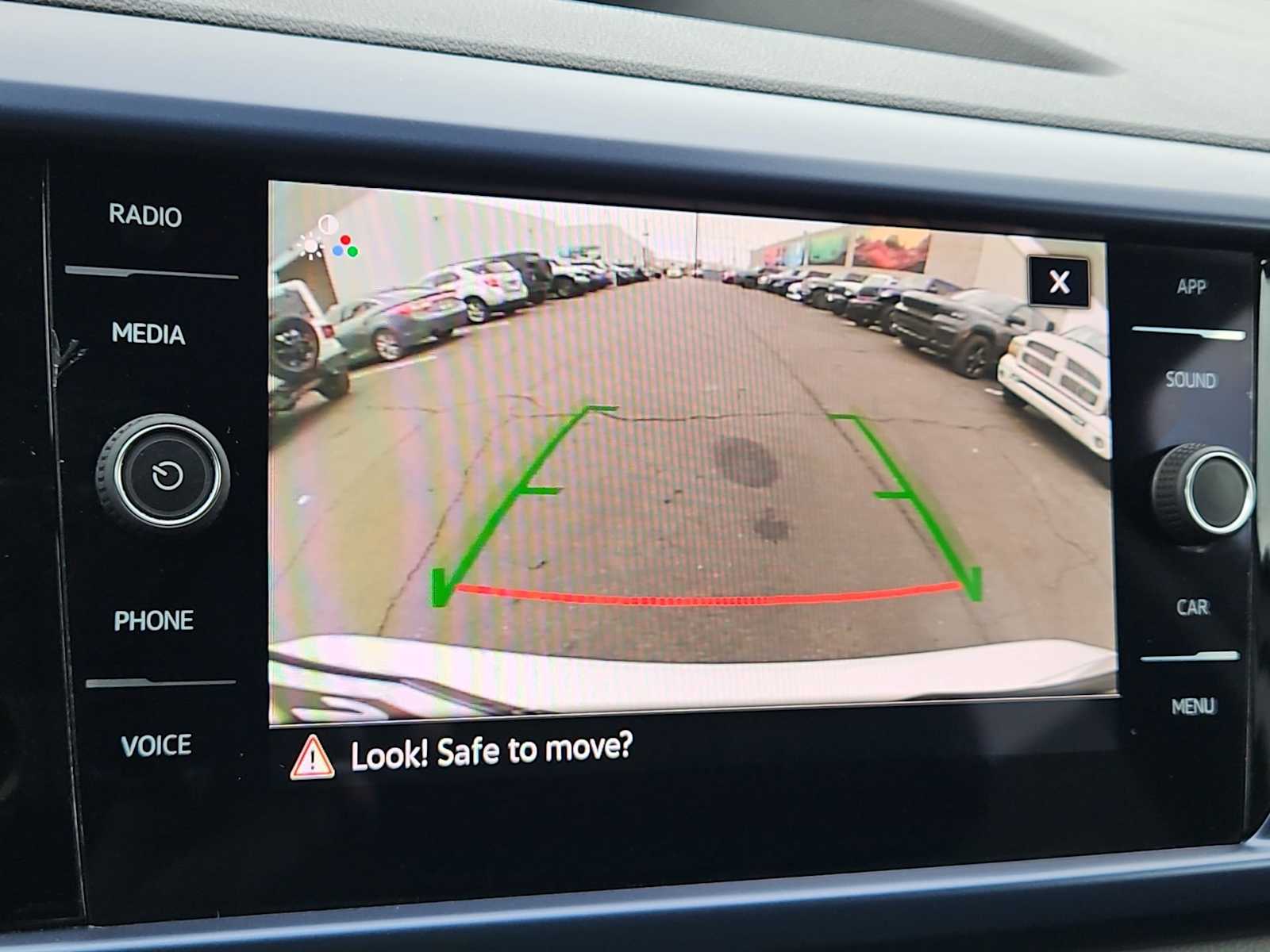 Thumbnail: 2022 Volkswagen Taos - 28