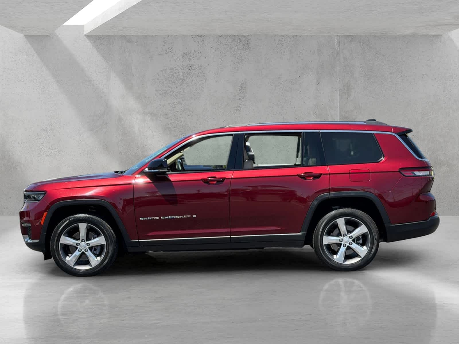 Thumbnail: 2021 Jeep Grand Cherokee L - 2