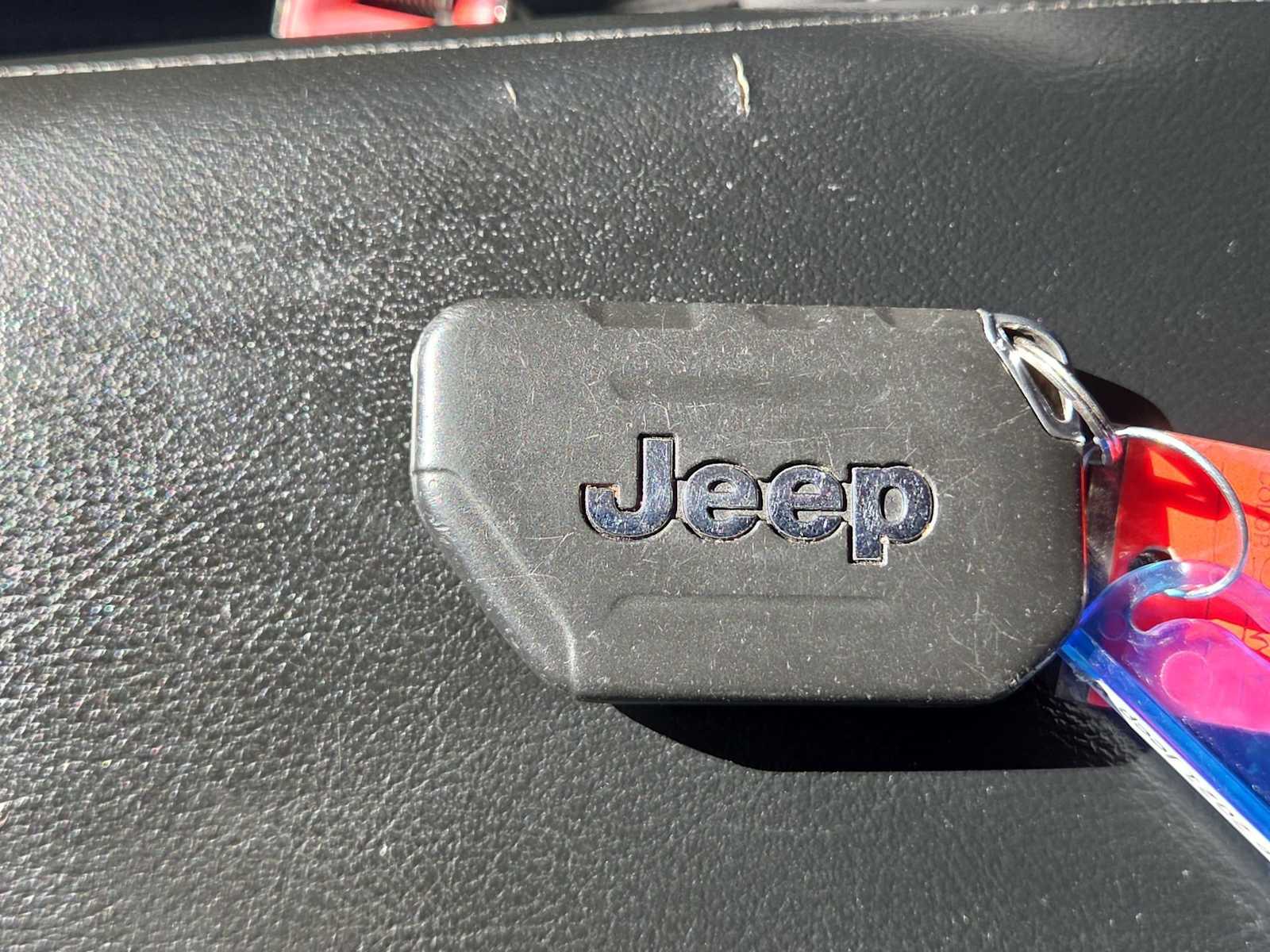 Thumbnail: 2021 Jeep Wrangler - 37