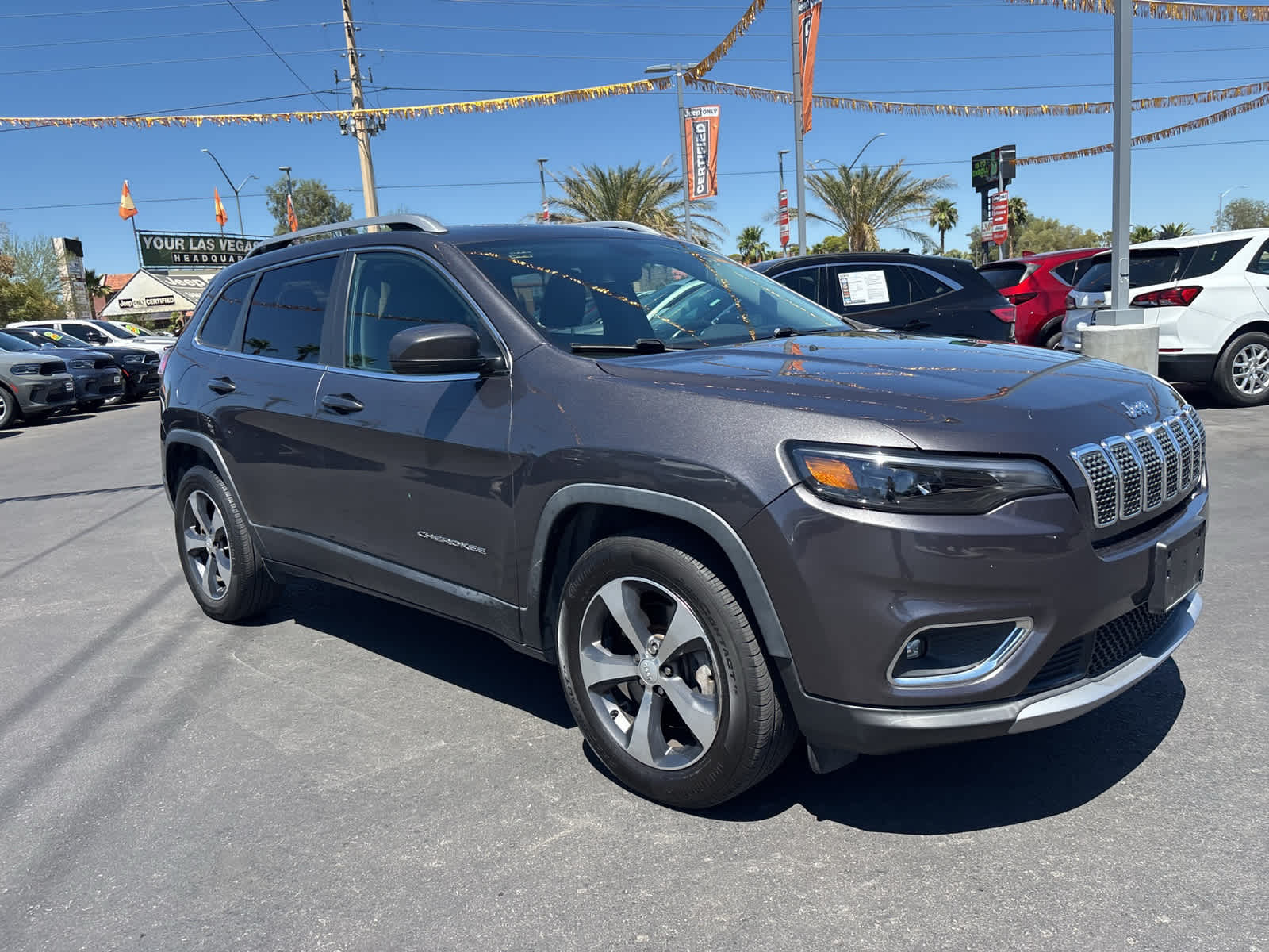 Thumbnail: 2019 Jeep Cherokee - 3