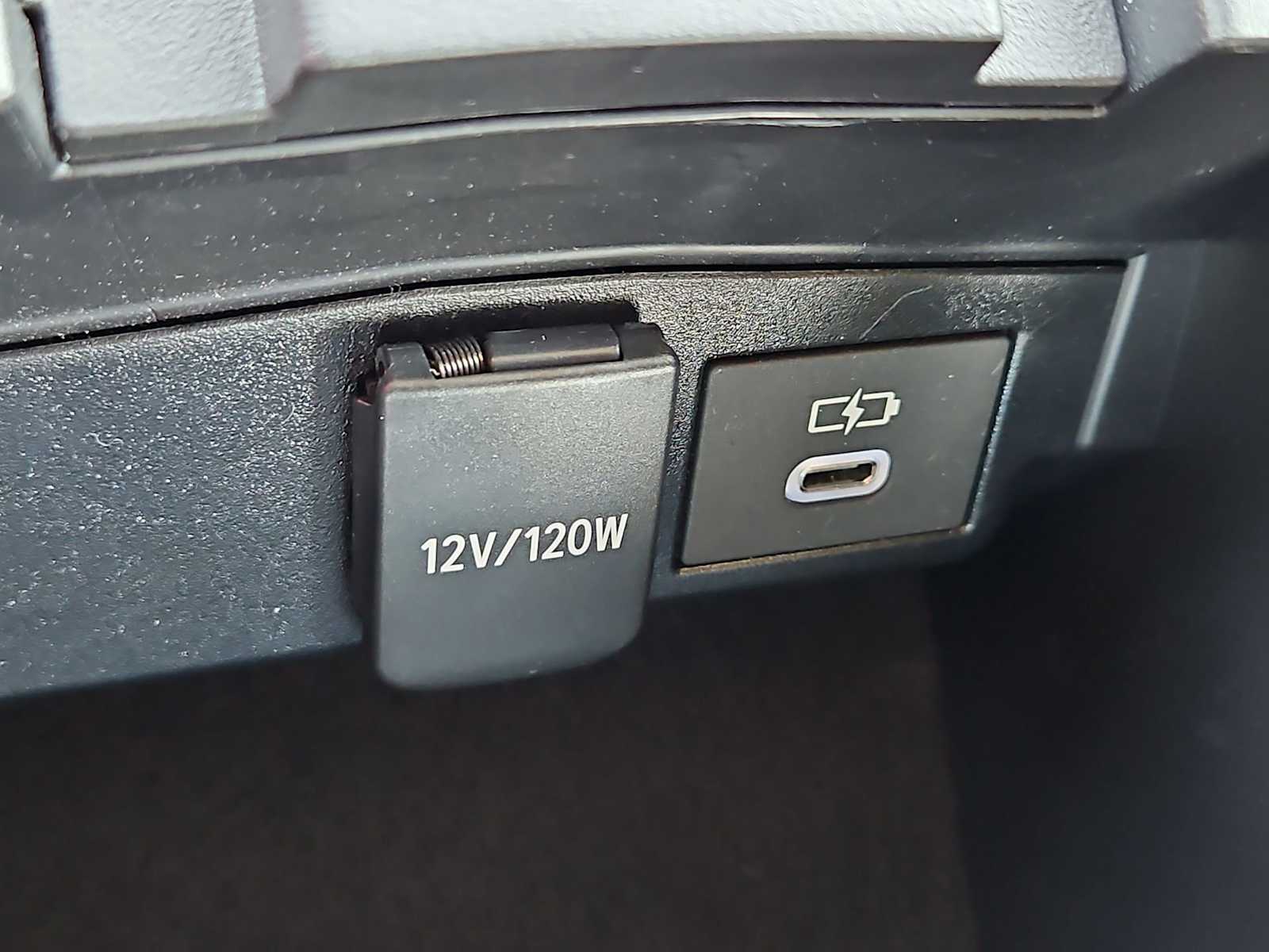 Thumbnail: 2025 Toyota Corolla - 28