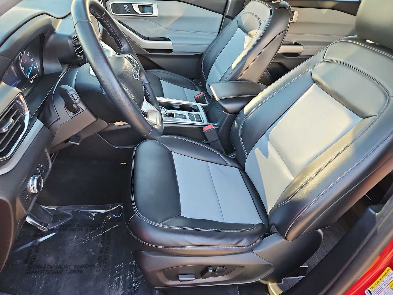 Thumbnail: 2022 Ford Explorer - 17