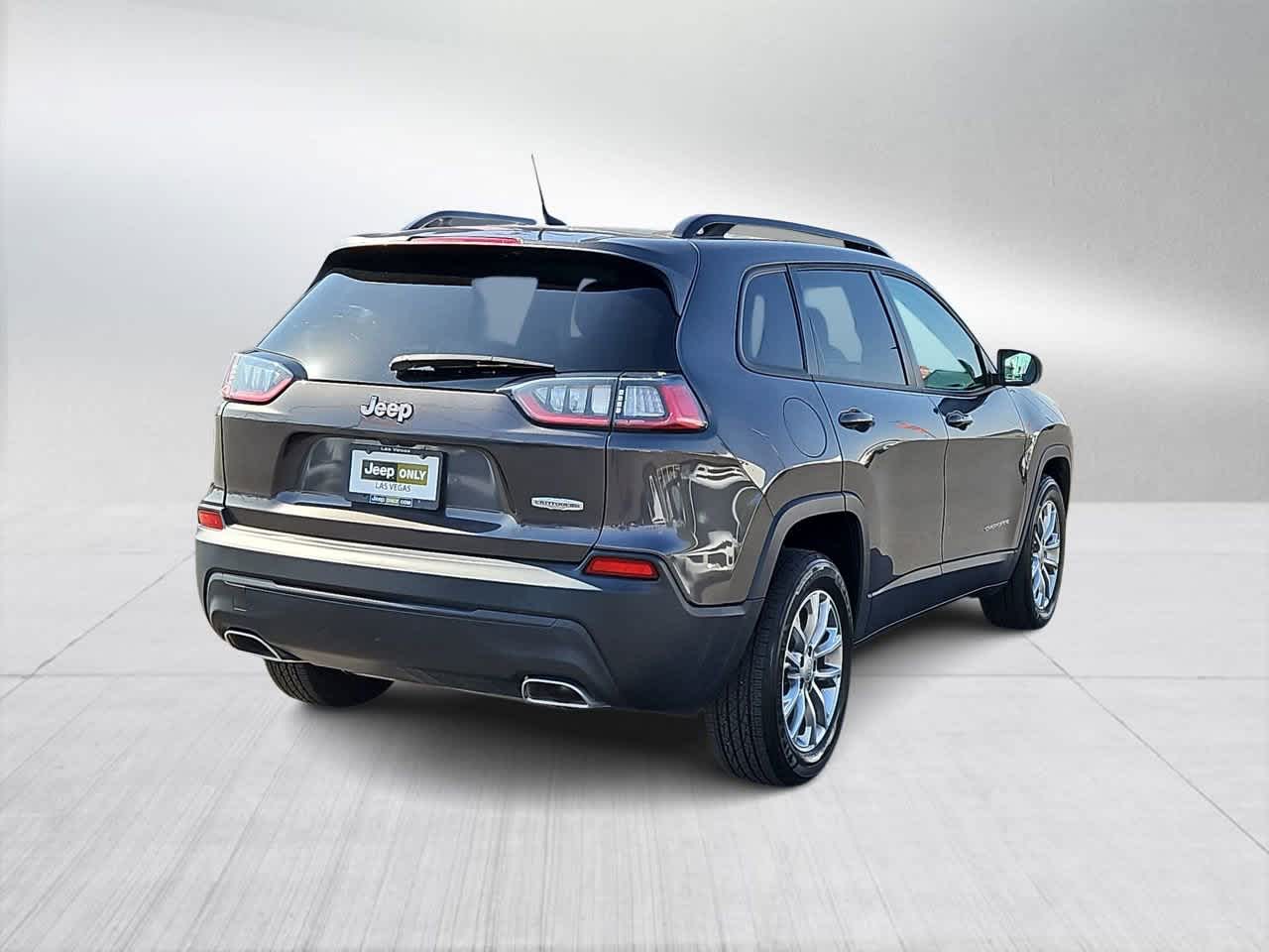Thumbnail: 2022 Jeep Cherokee - 8